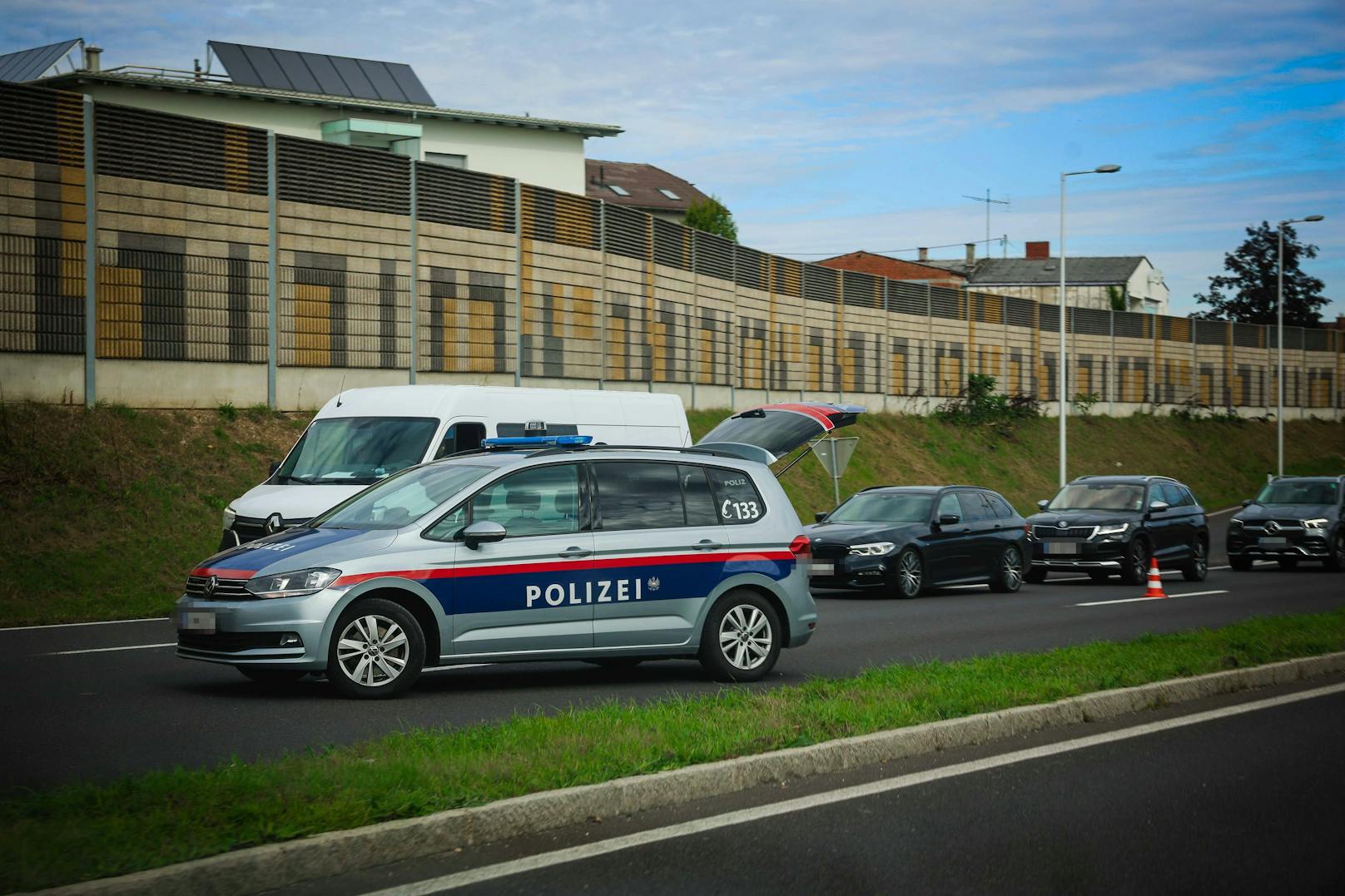 Auch in Marchtrenk bei Linz wurden Straßen abgeriegelt.