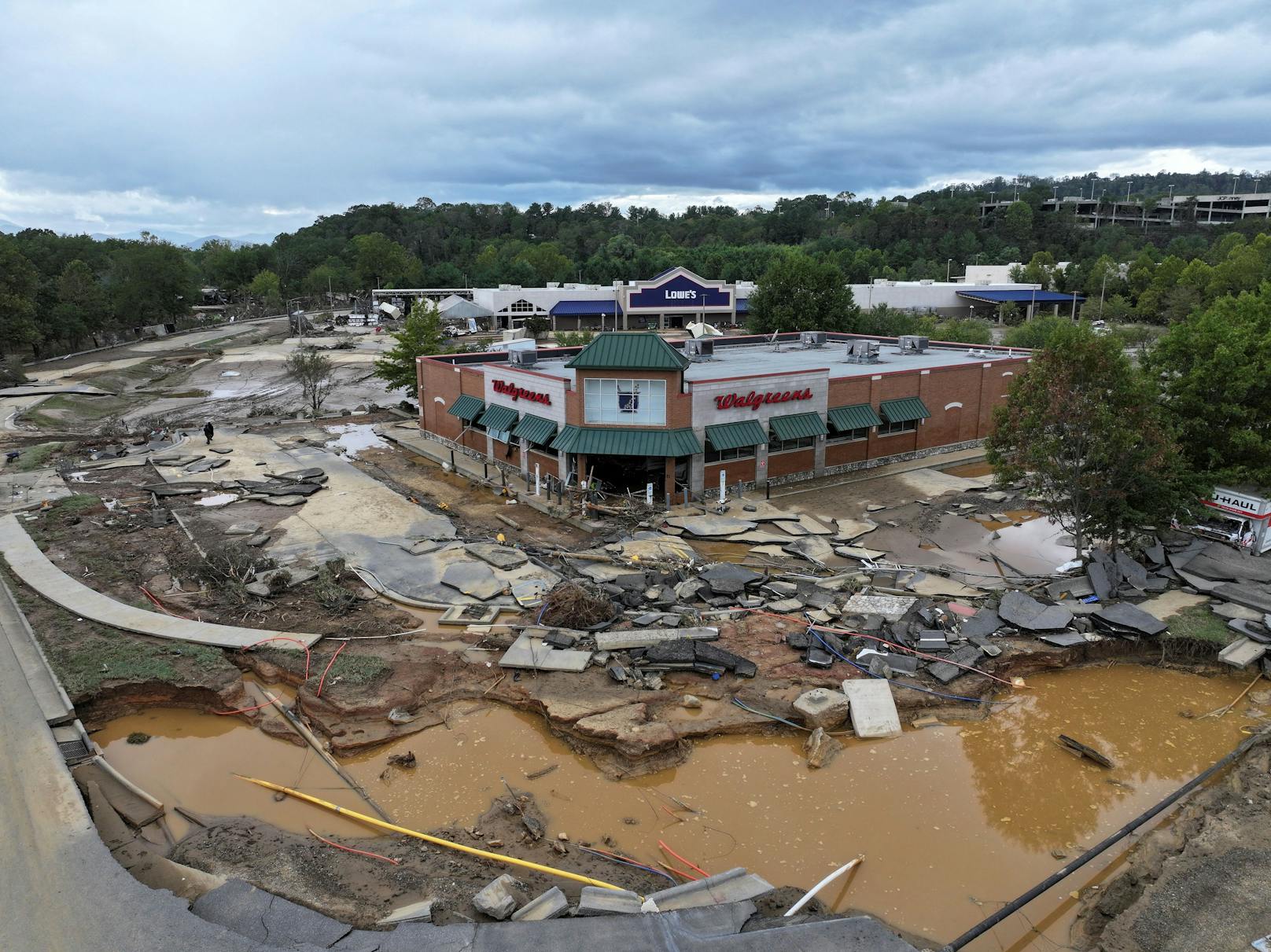 Bilder der Verwüstung nach Hurrikan Helene in North Carolina Ende September 2024.