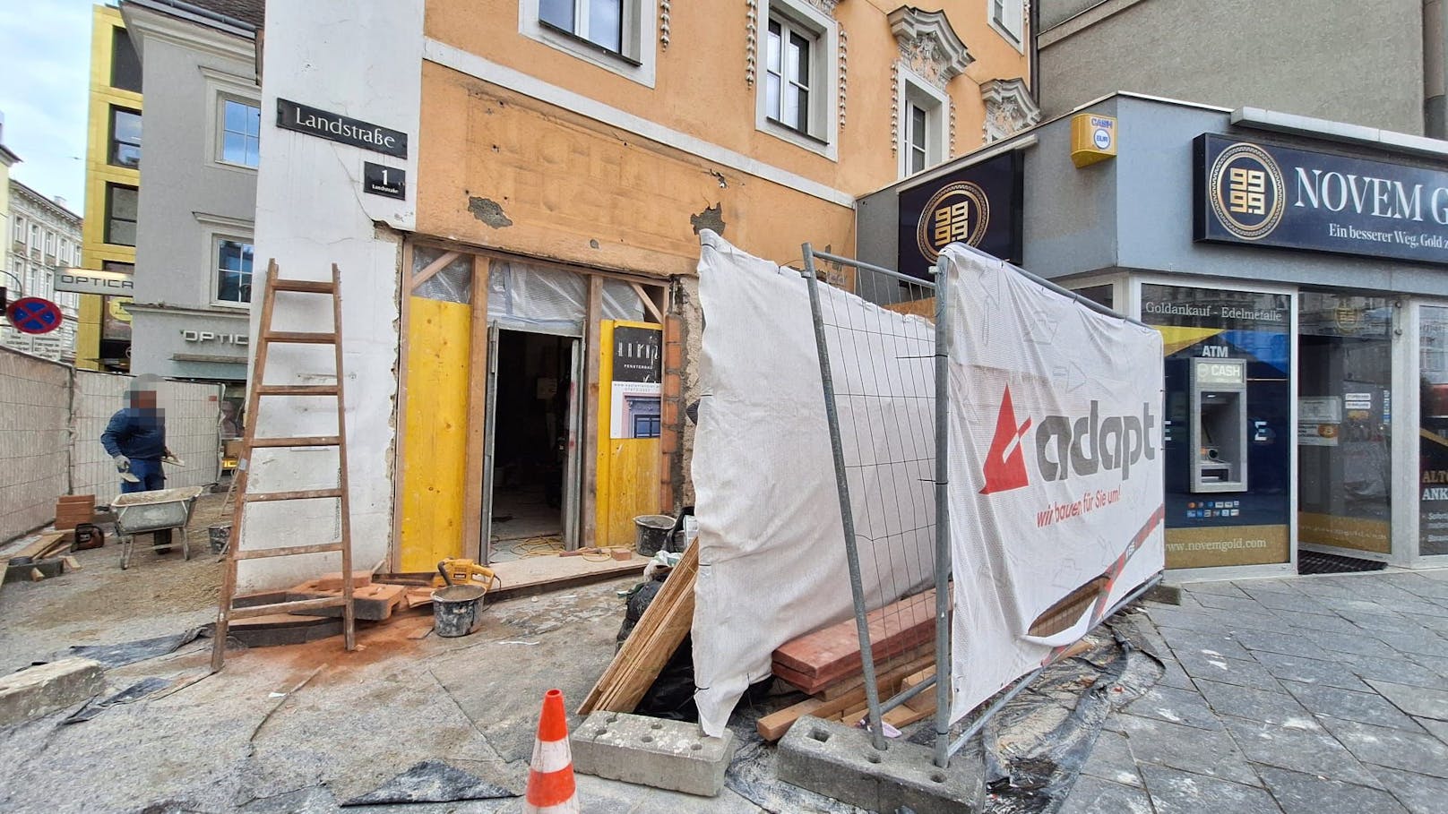 In diesem Gebäude am Linzer Taubenmarkt soll die neue Zimtwirbel-Filiale entstehen.