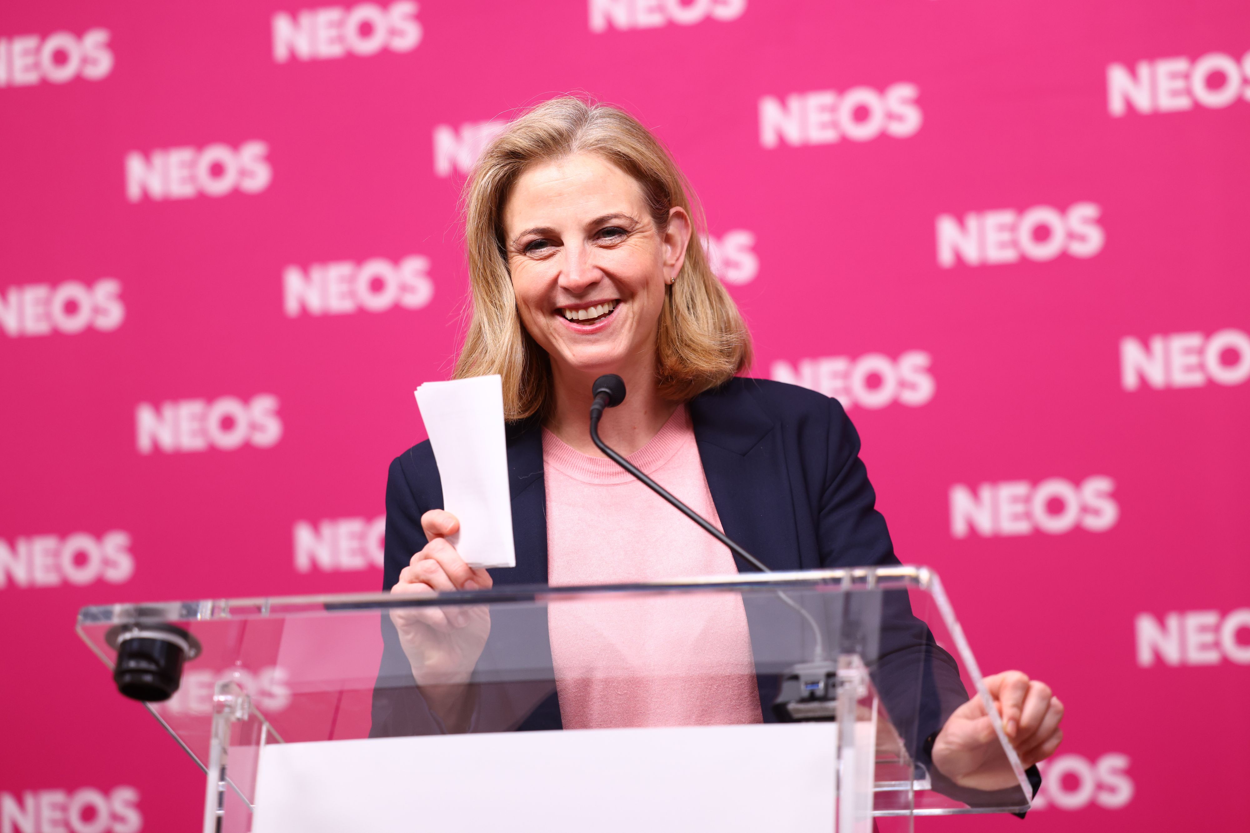 Neos-Chefin Beate Meinl-Reisinger am Dienstag nach der Wahl: 