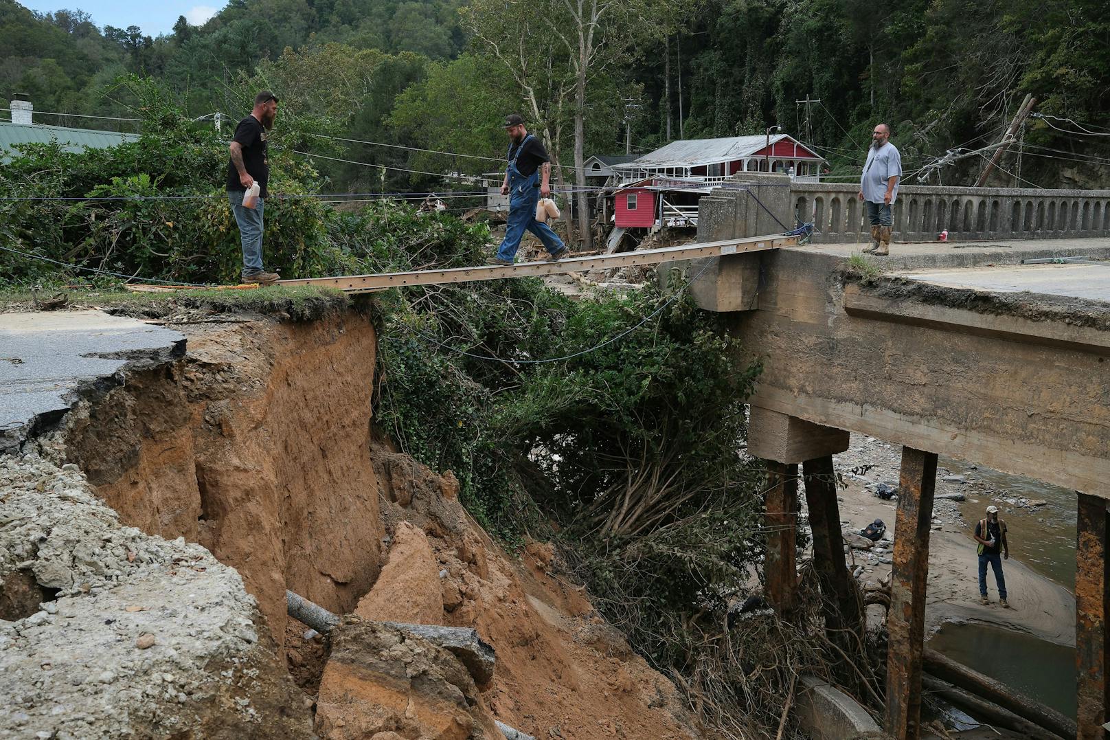 Bilder der Verwüstung nach Hurrikan Helene in North Carolina Ende September 2024.