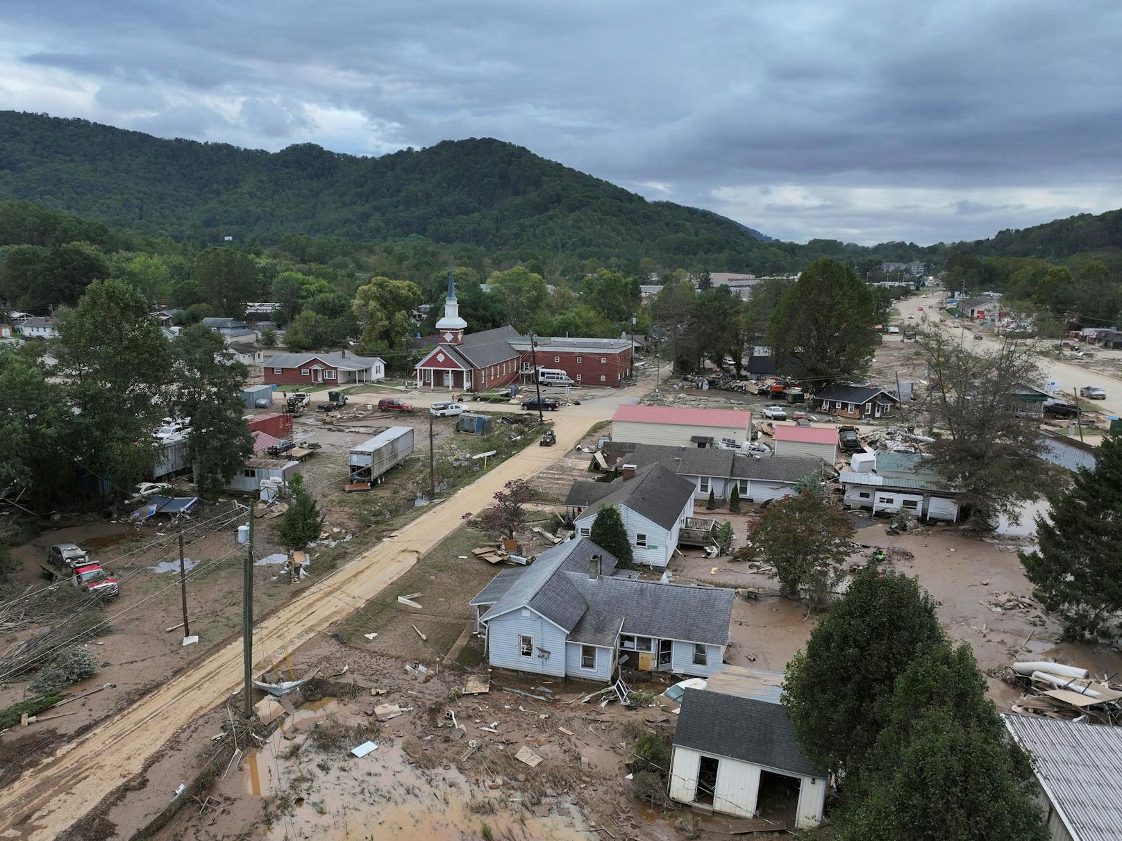 Bilder der Verwüstung nach Hurrikan Helene in North Carolina Ende September 2024.