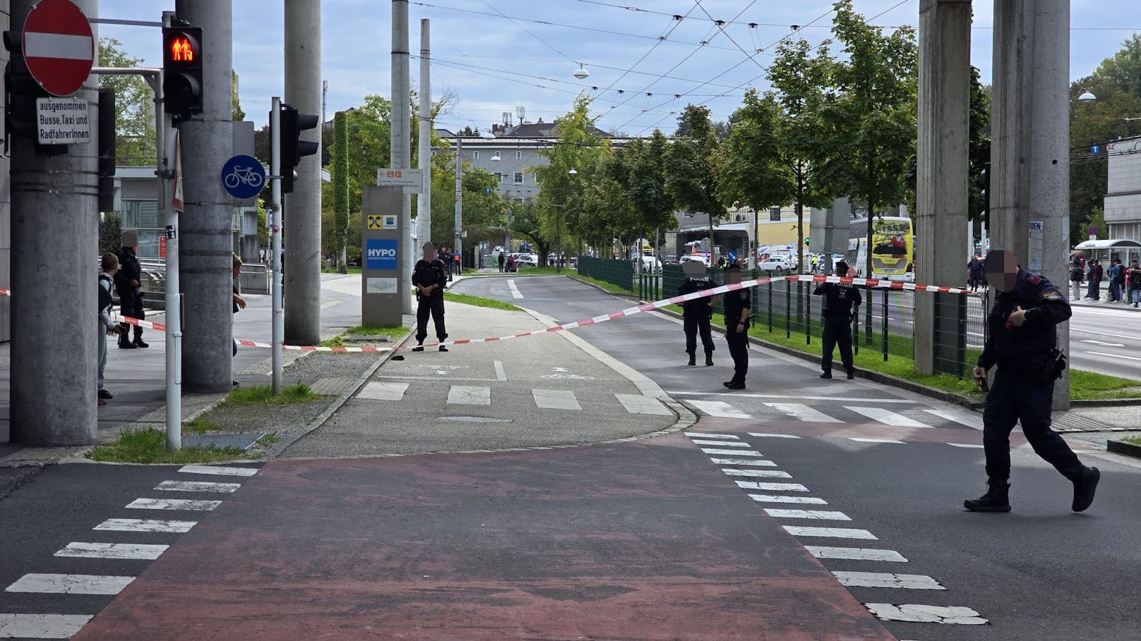 Die Polizei riegelte das Bahnhofsareal ab.