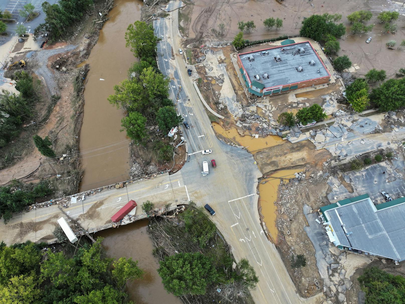 Bilder der Verwüstung nach Hurrikan Helene in North Carolina Ende September 2024.