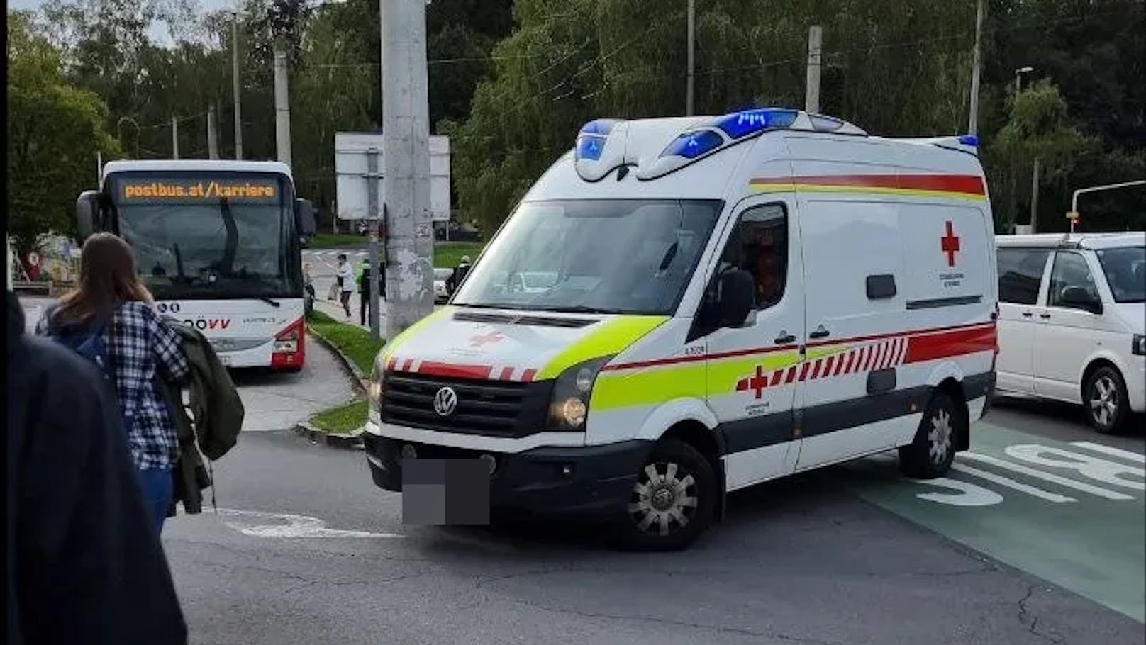 Rettung, Feuerwehr und Polizei waren im Einsatz.