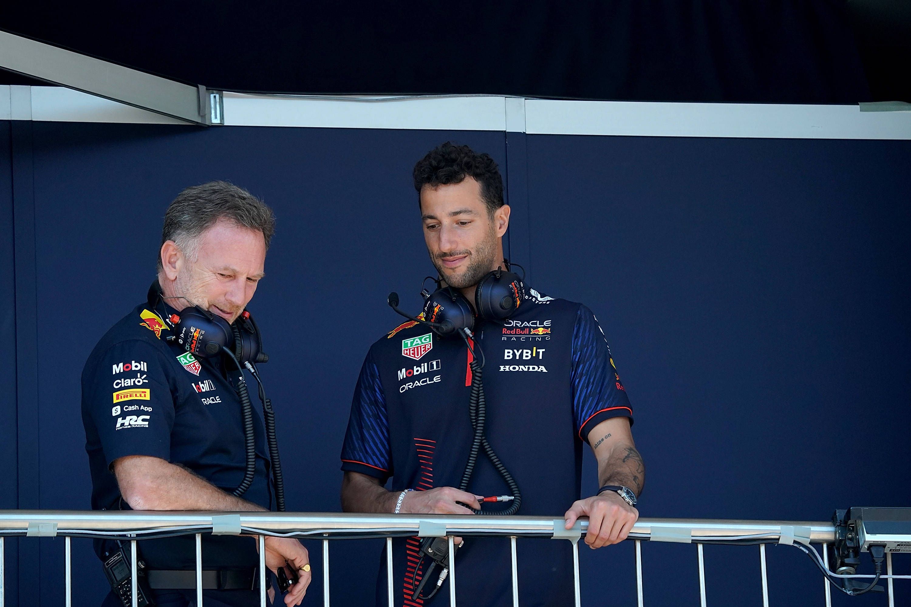 Red-Bull-Teamchef Christian Horner und Daniel Ricciardo. 