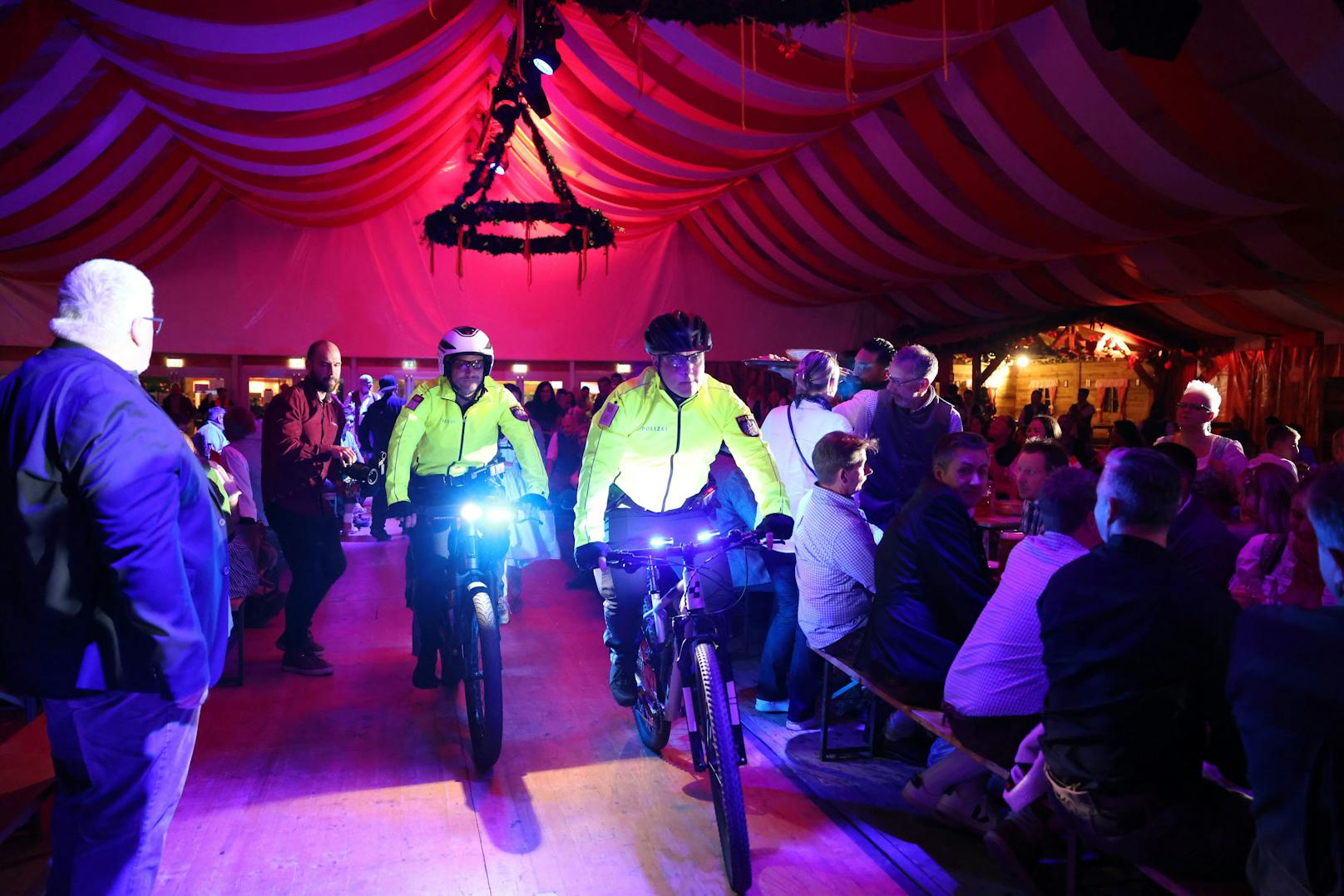 Die Fahrrad-Polizei war auch mit dabei.