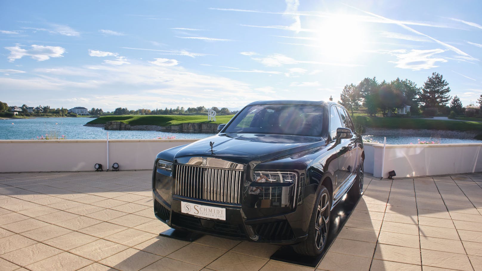 Der Rolls Royce „Spectre“ ist das weltweit erste, vollelektrische Ultra-Luxus Super Coupé, welches ab sofort am österreichischen Markt erhältlich ist.