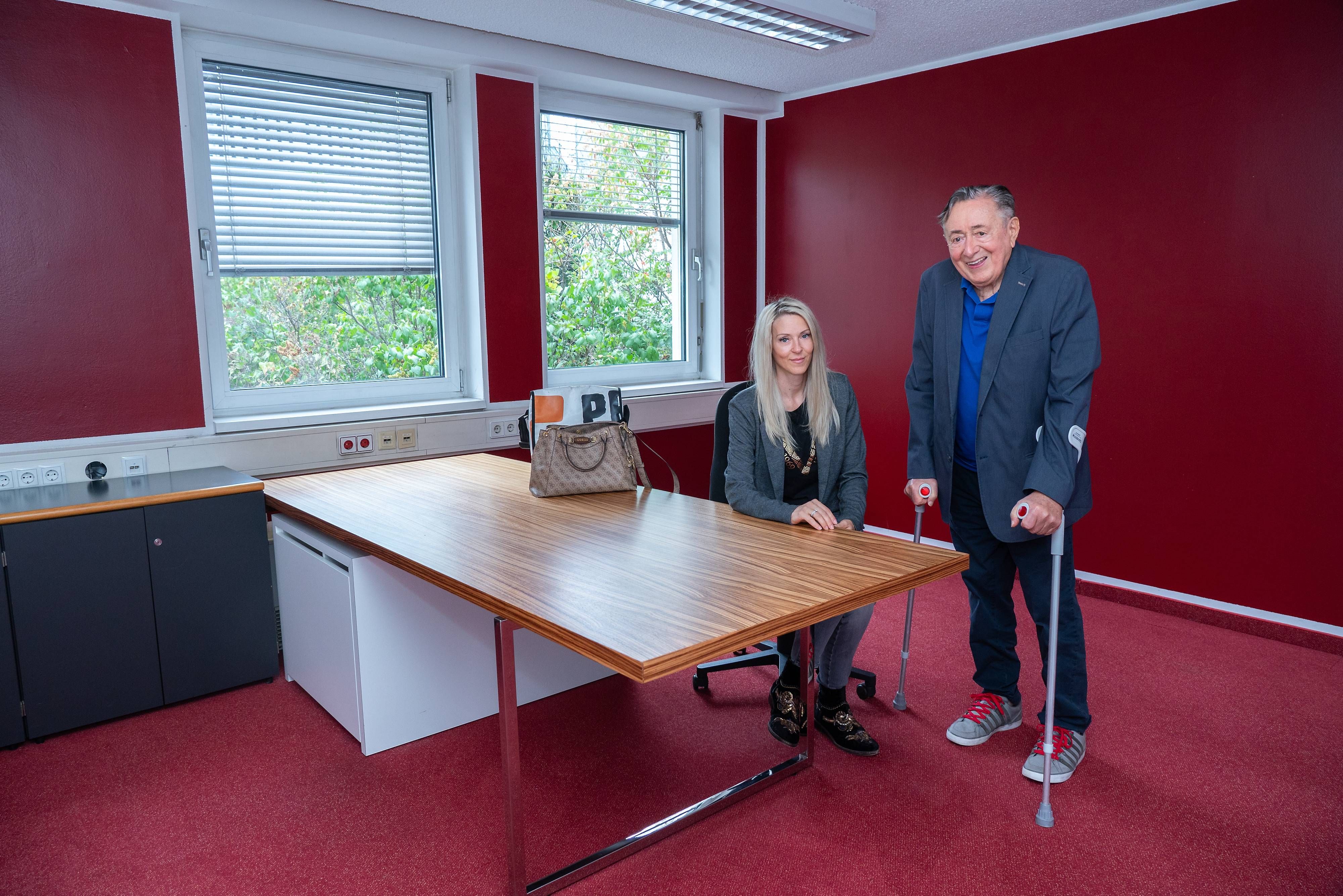 So leer wie am ersten Arbeitstag ist Simones Büro nun auch wieder