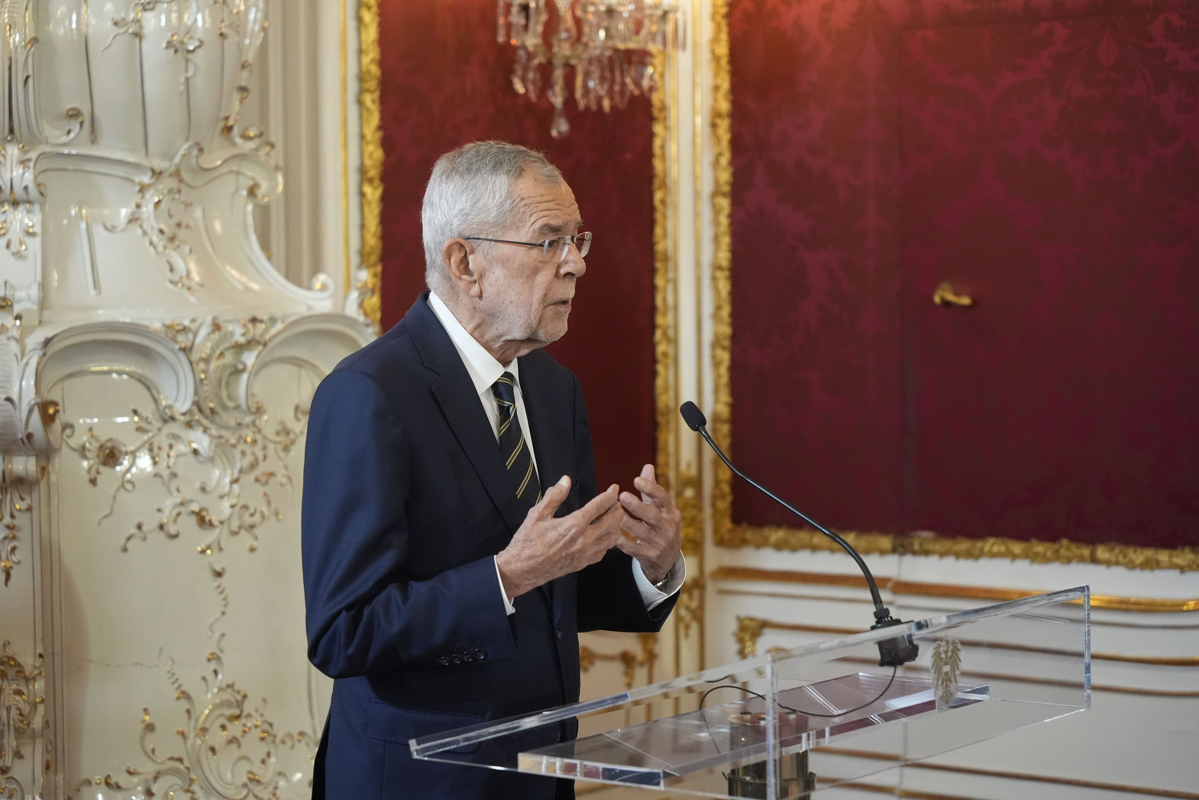 Nach den Gesprächen mit den Parteichefs will Bundespräsident Alexander Van der Bellen vor die Öffentlichkeit treten.