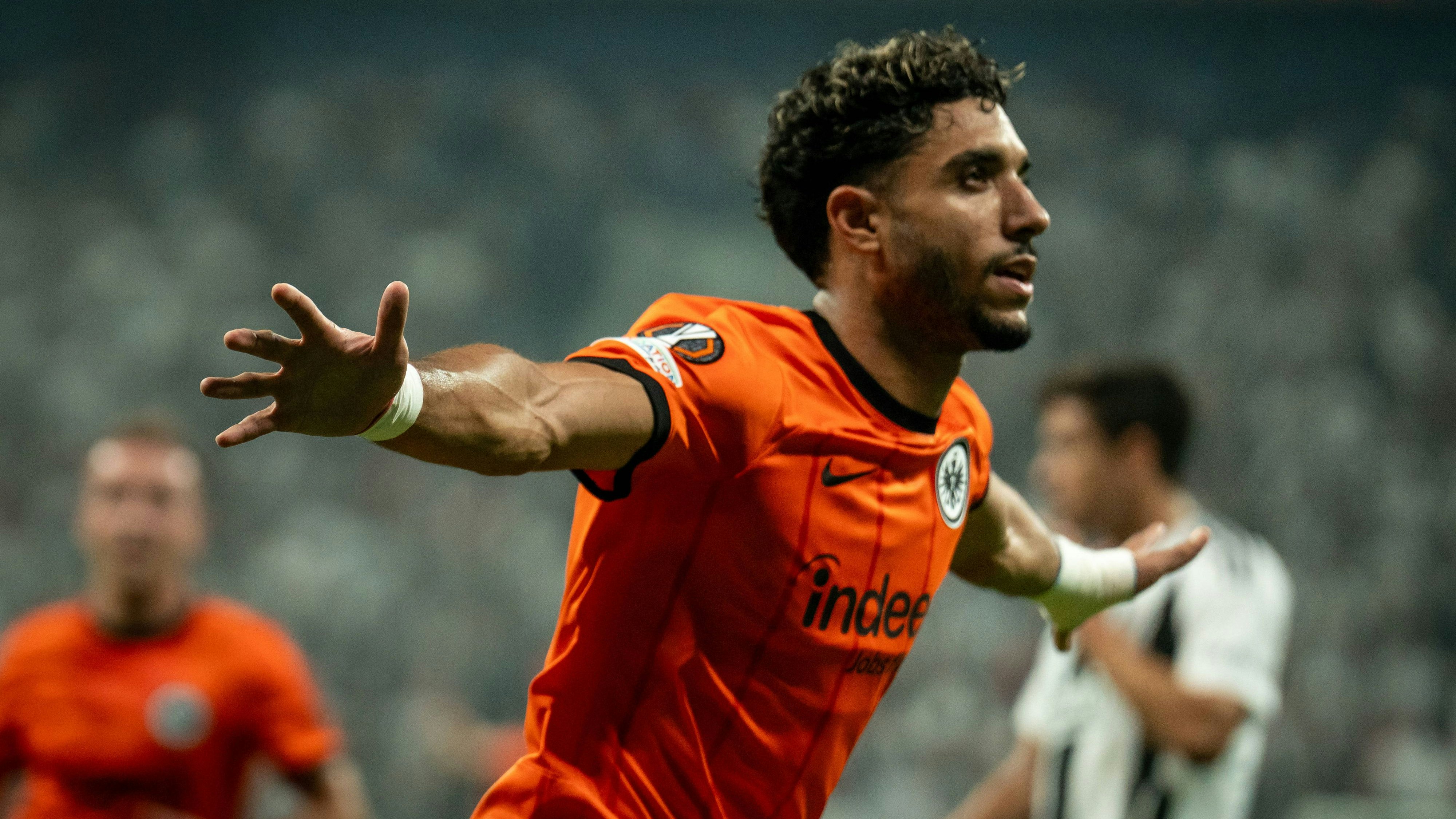 Eintracht Frankfurt jubelt bei Besiktas Istanbul. 