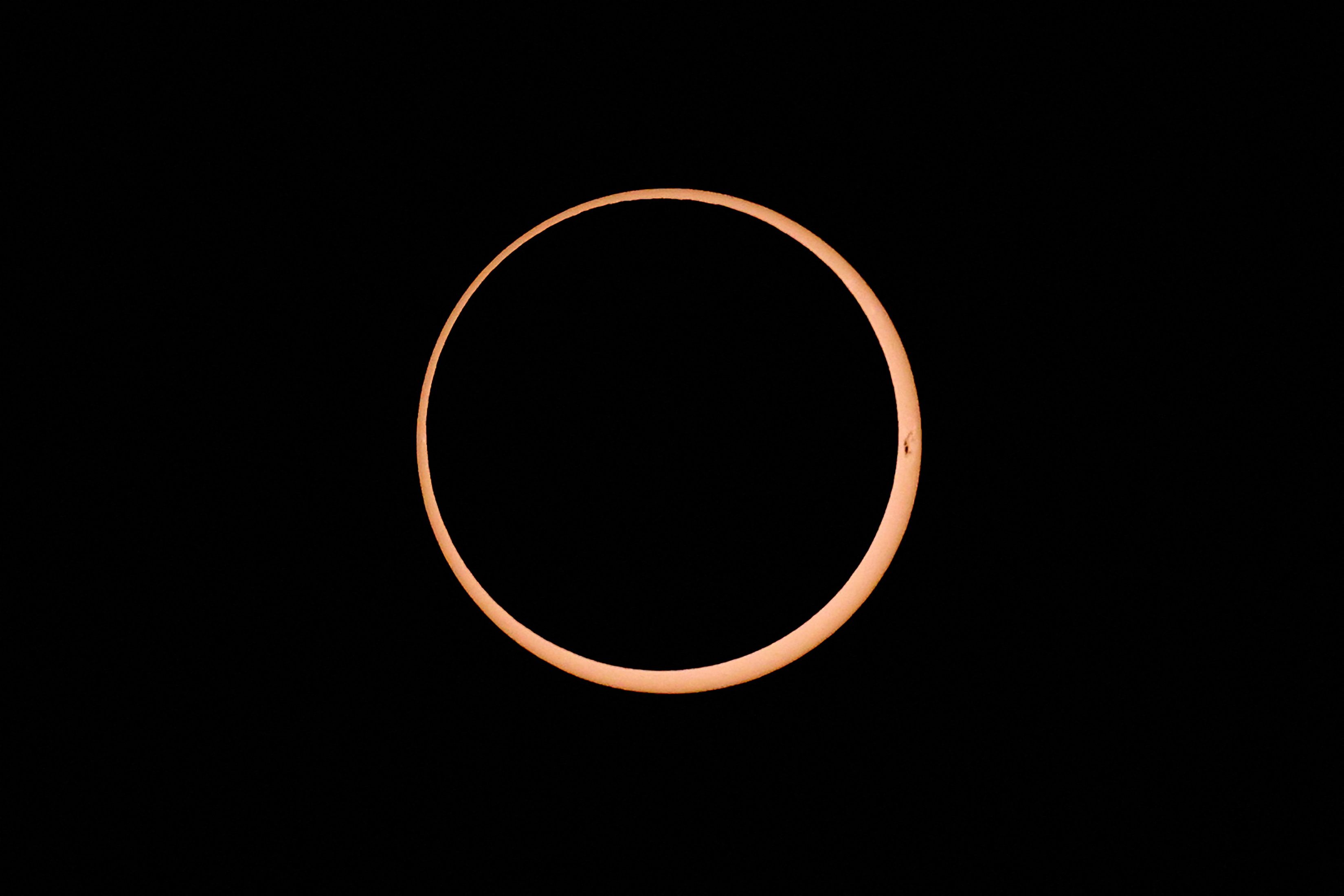 Auf der Osterinsel, im südlichen Chile und in Argentinien konnten Bewohner einen 