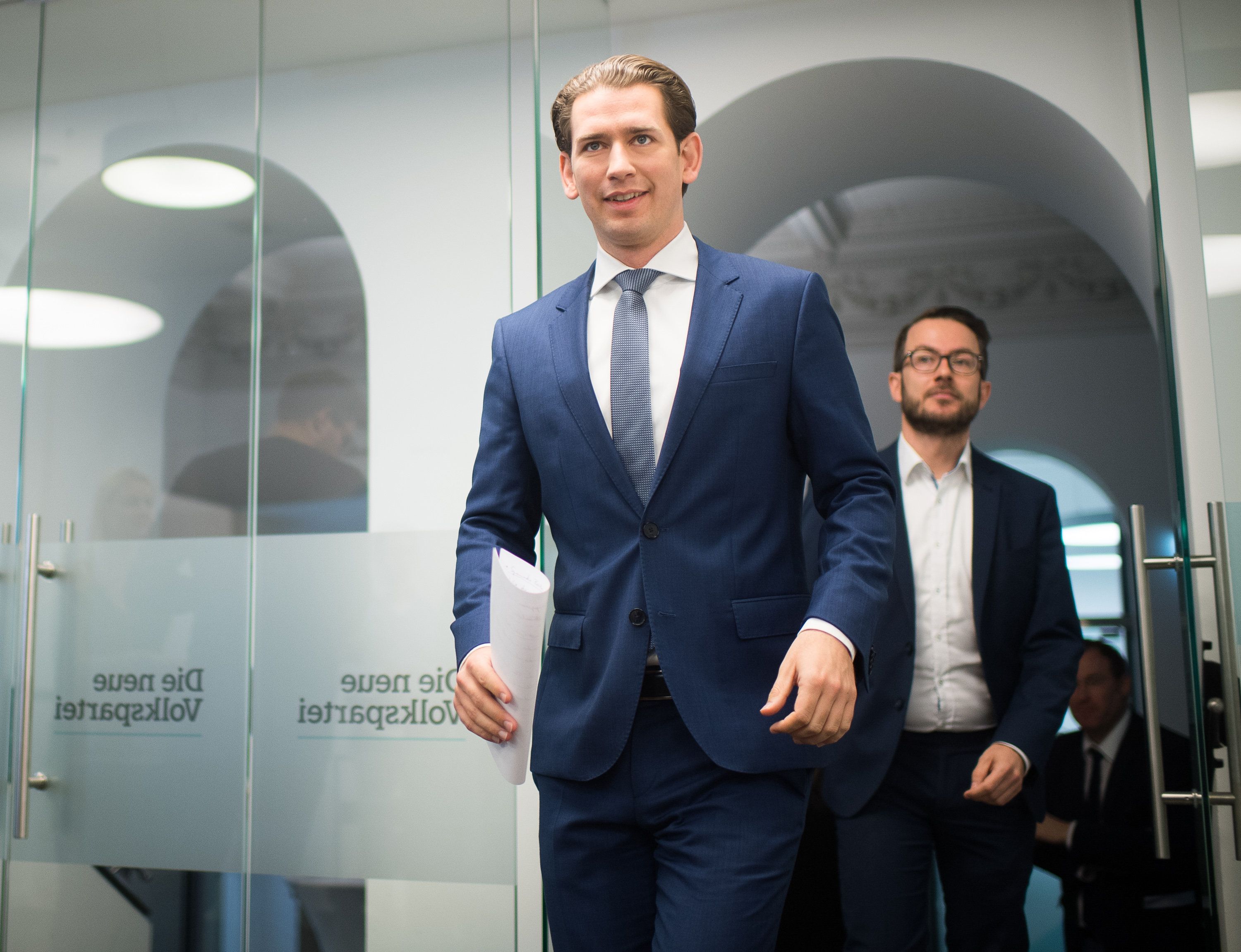 War im Hintergrund von Sebastian Kurz aktiv: Ex-Pressesprecher Johannes Frischmann (r.).