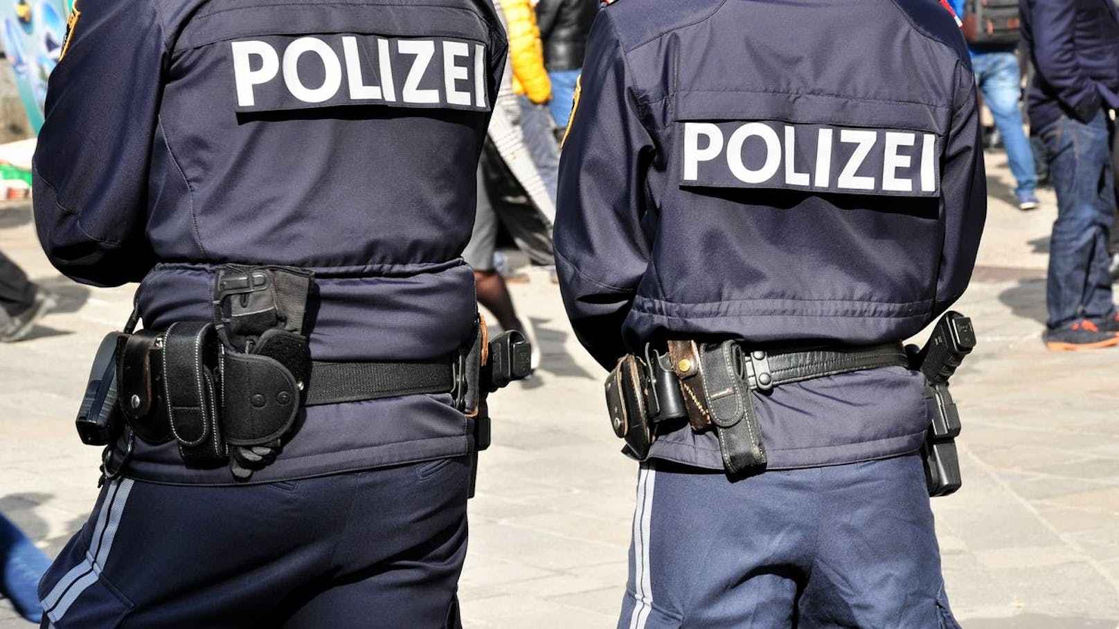 Mann sieht Polizei und wird nervös – das ist der Grund