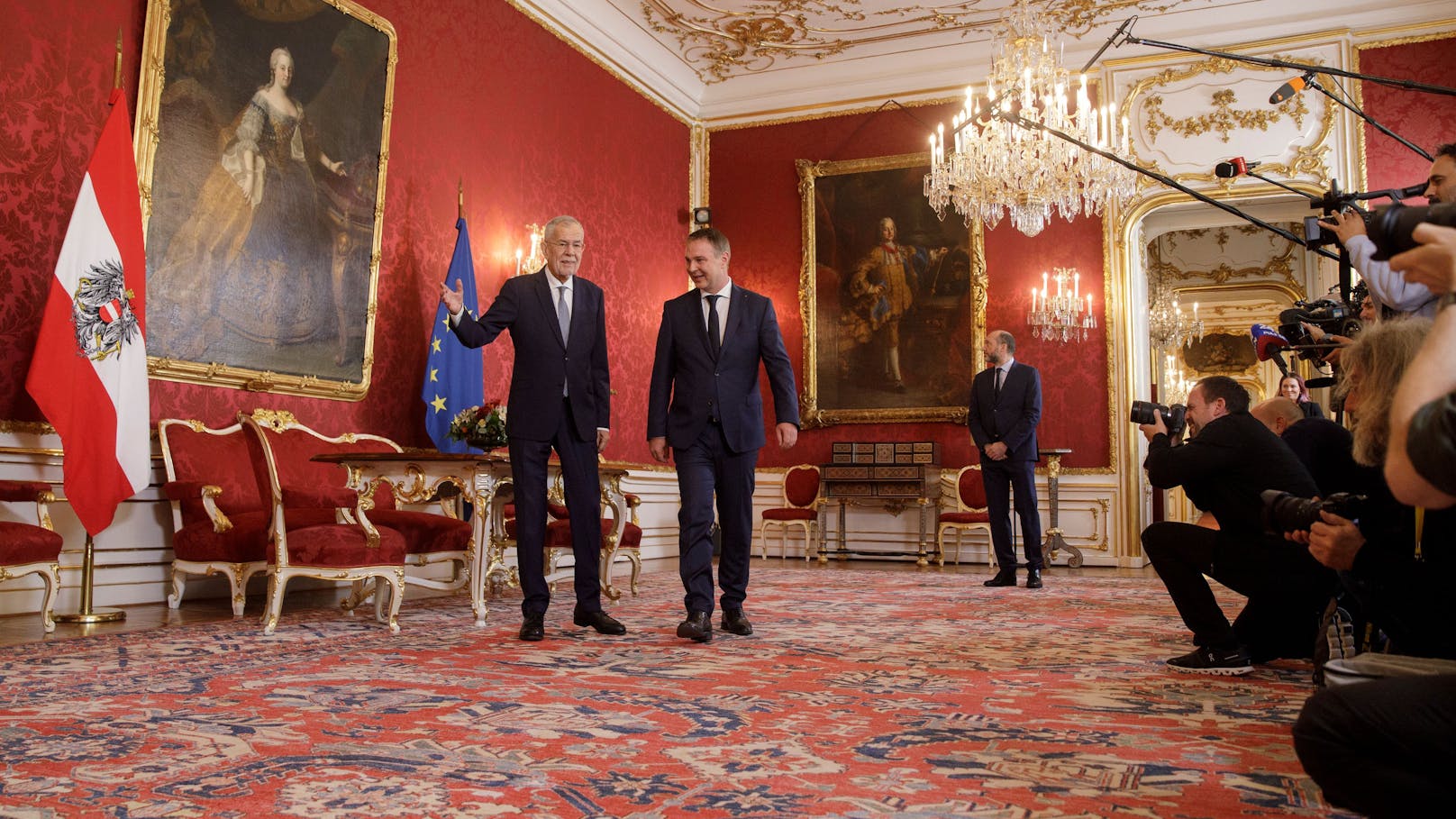 Am 7. Oktober traf Andreas Babler Präsident Alexander Van der Bellen in der Hofburg, um über künftige Regierungskonstellationen zu sprechen.