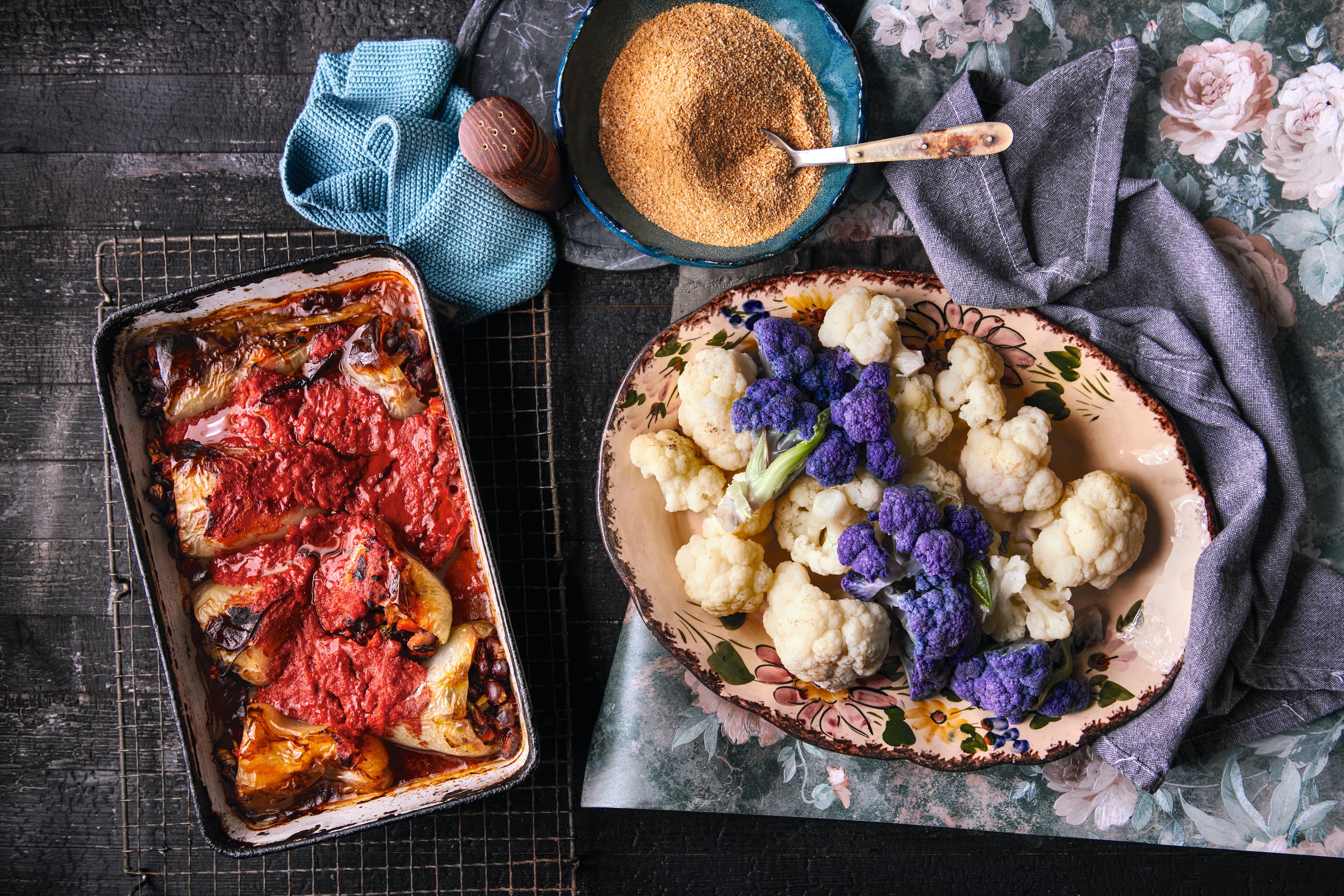 Vegane Küche aus Moldawien: Mit Bohnen gefüllte Paprika (Ardei Umpluti).