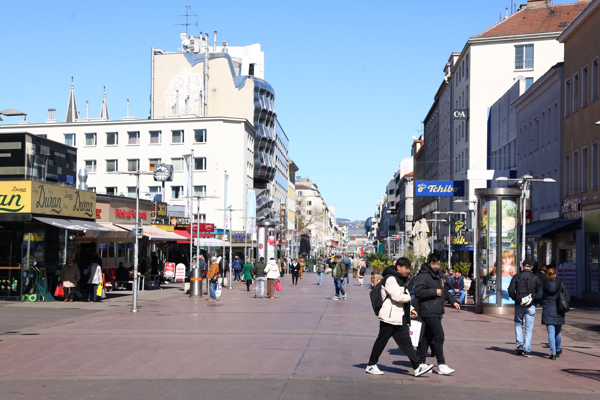 In Wien entgleist aktuell ein Streit um das Mindestsicherungs-Modell der Bundeshauptstadt.