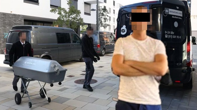 Der Mann wurde vom Verdächtigen (r.) mit einer Axt getötet.