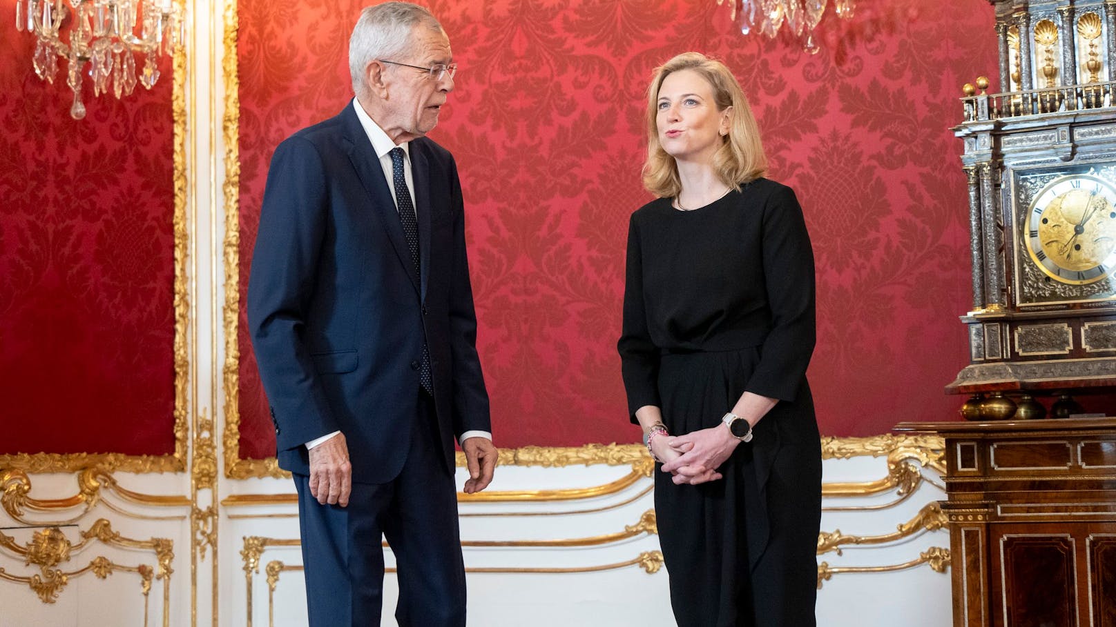 NEOS-Chefin Beate Meinl-Reisinger zu Gast bei Bundespräsident Alexander Van der Bellen.