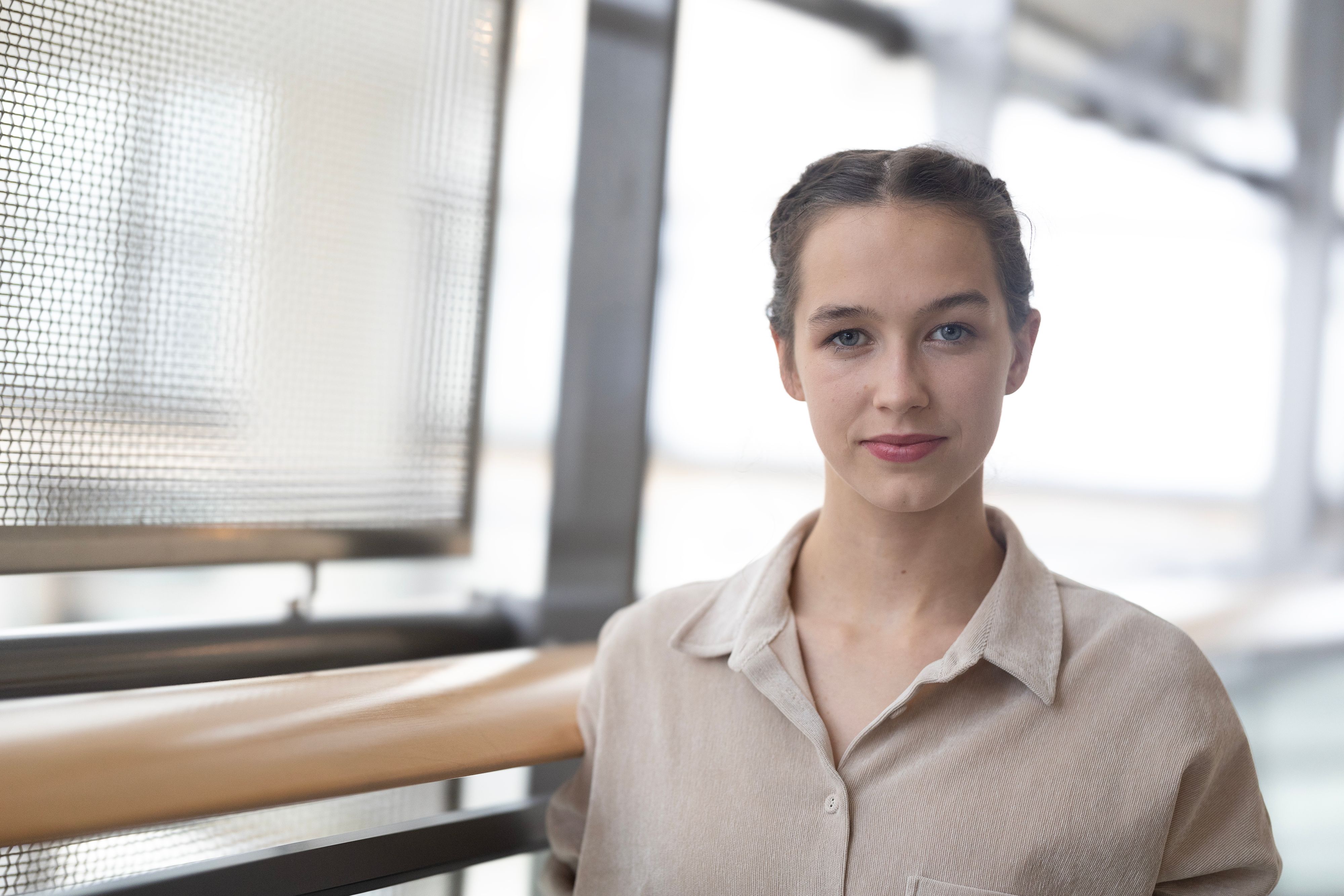 Die grüne EU-Parlamentarierin Lena Schilling ringt in Brüssel um Nachhaltigkeit.