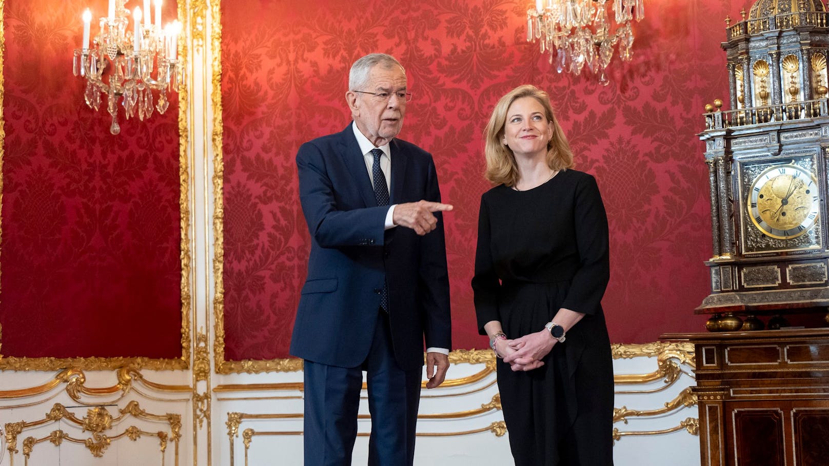 NEOS-Chefin Beate Meinl-Reisinger zu Gast bei Bundespräsident Alexander Van der Bellen.