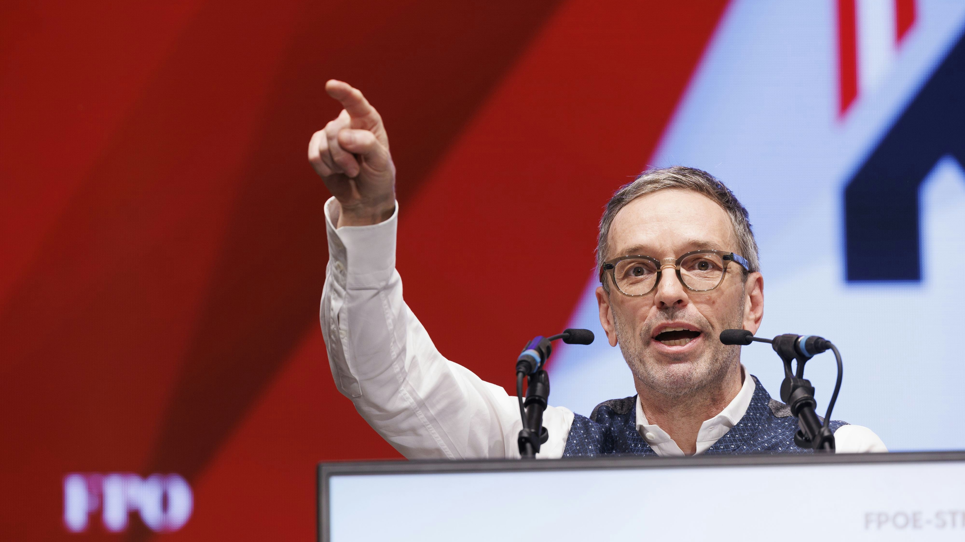 Herbert Kickl will das Ruder übernehmen, er werde, so die FPÖ, die Termine mit den Obleuten von ÖVP und SPÖ "koordinieren“