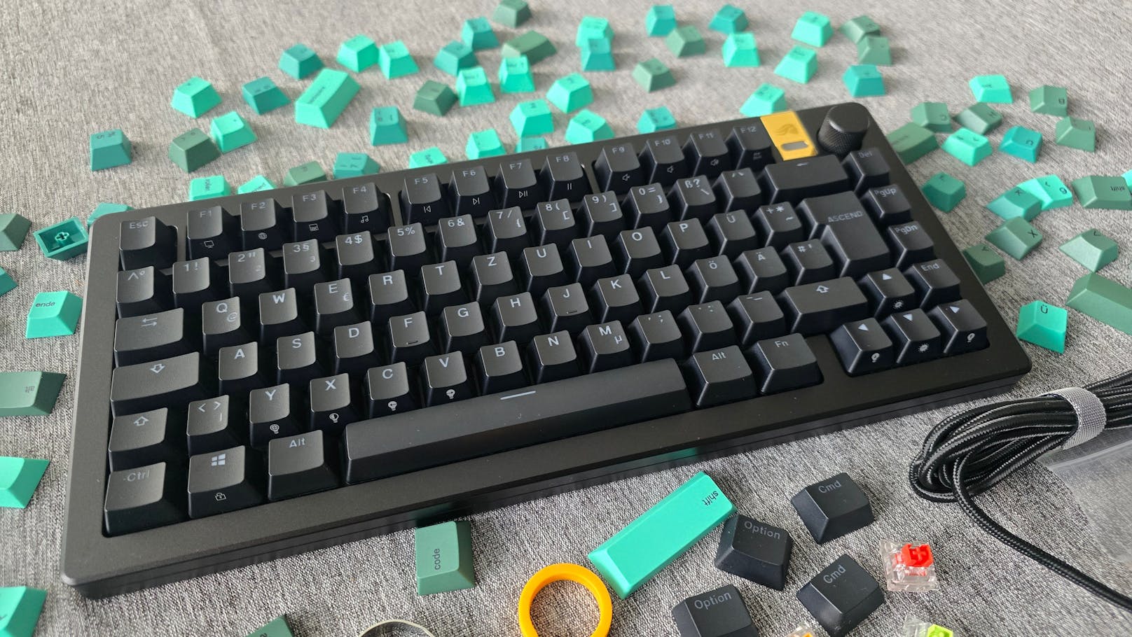 ... 65, 75 und 100 Prozent einer Standard-Tastatur stehen zur Verfügung. Ist die Wahl schlussendlich auf ein sogenanntes "Prebuild"-Modell gefallen, ...