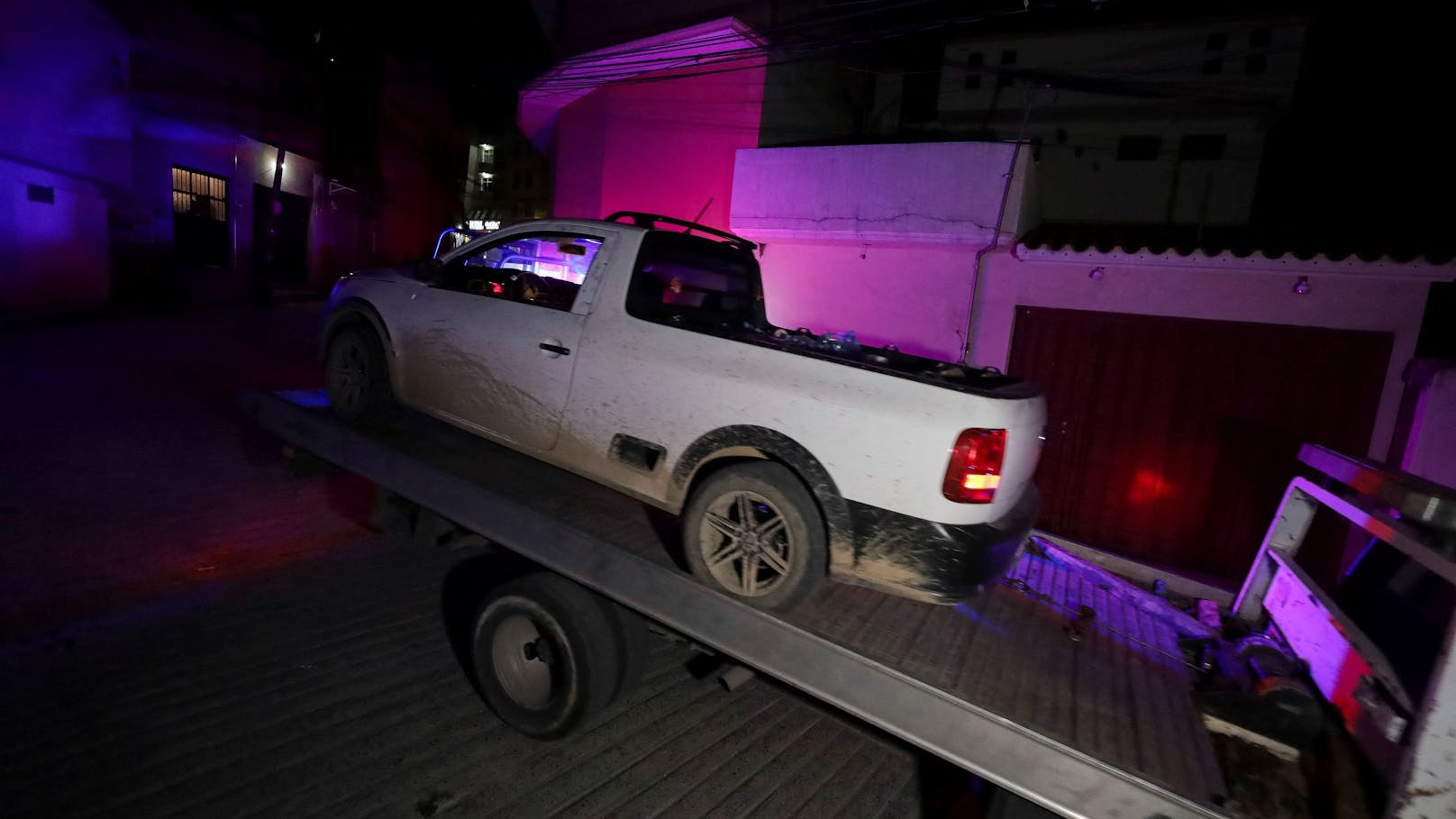 Auf dem Dach dieses Pick-up-Trucks soll der abgeschnittene Kopf des Bürgermeisters gefunden worden sein.