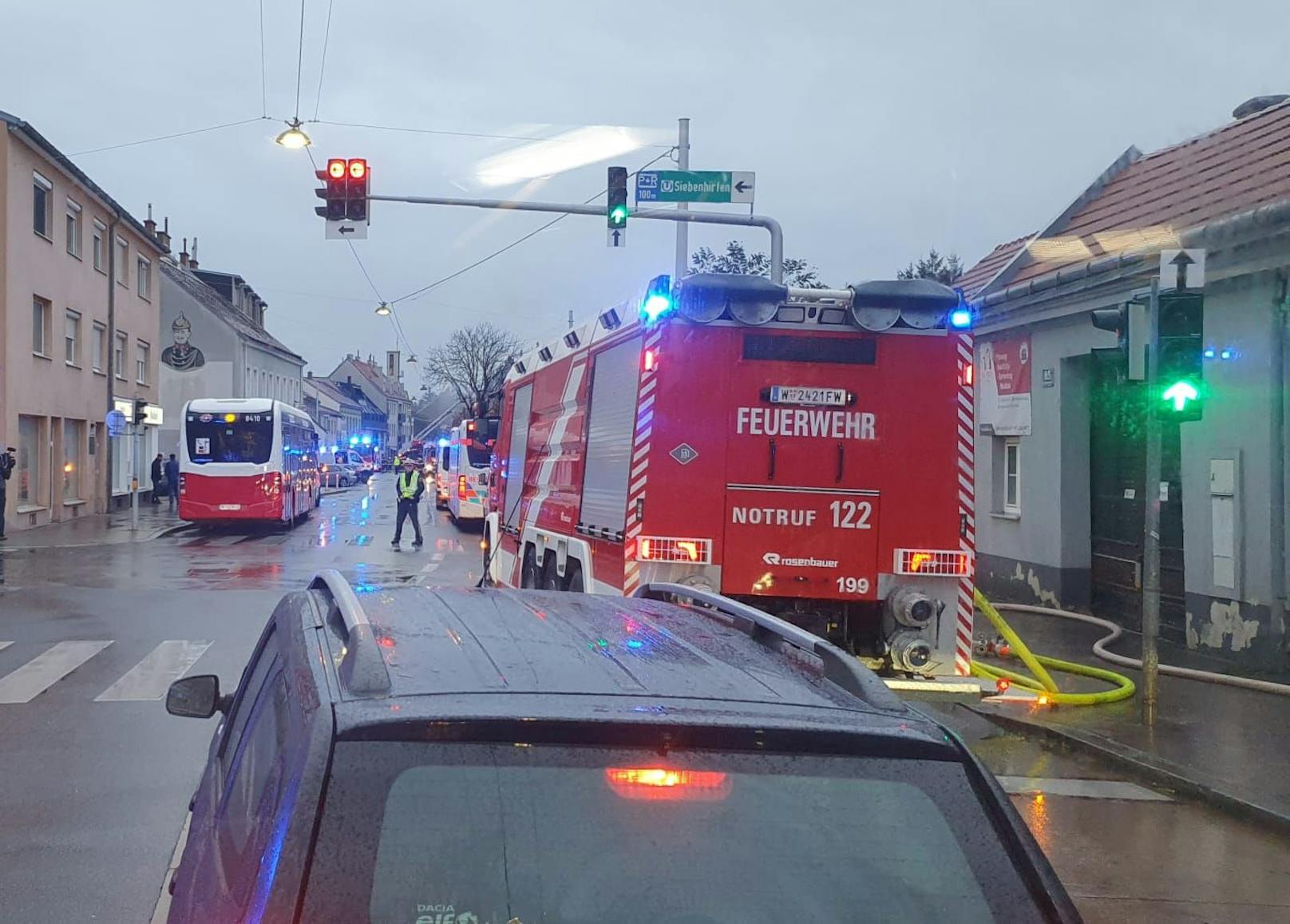 Großeinsatz in Wien-Liesing auf der Ketzergasse