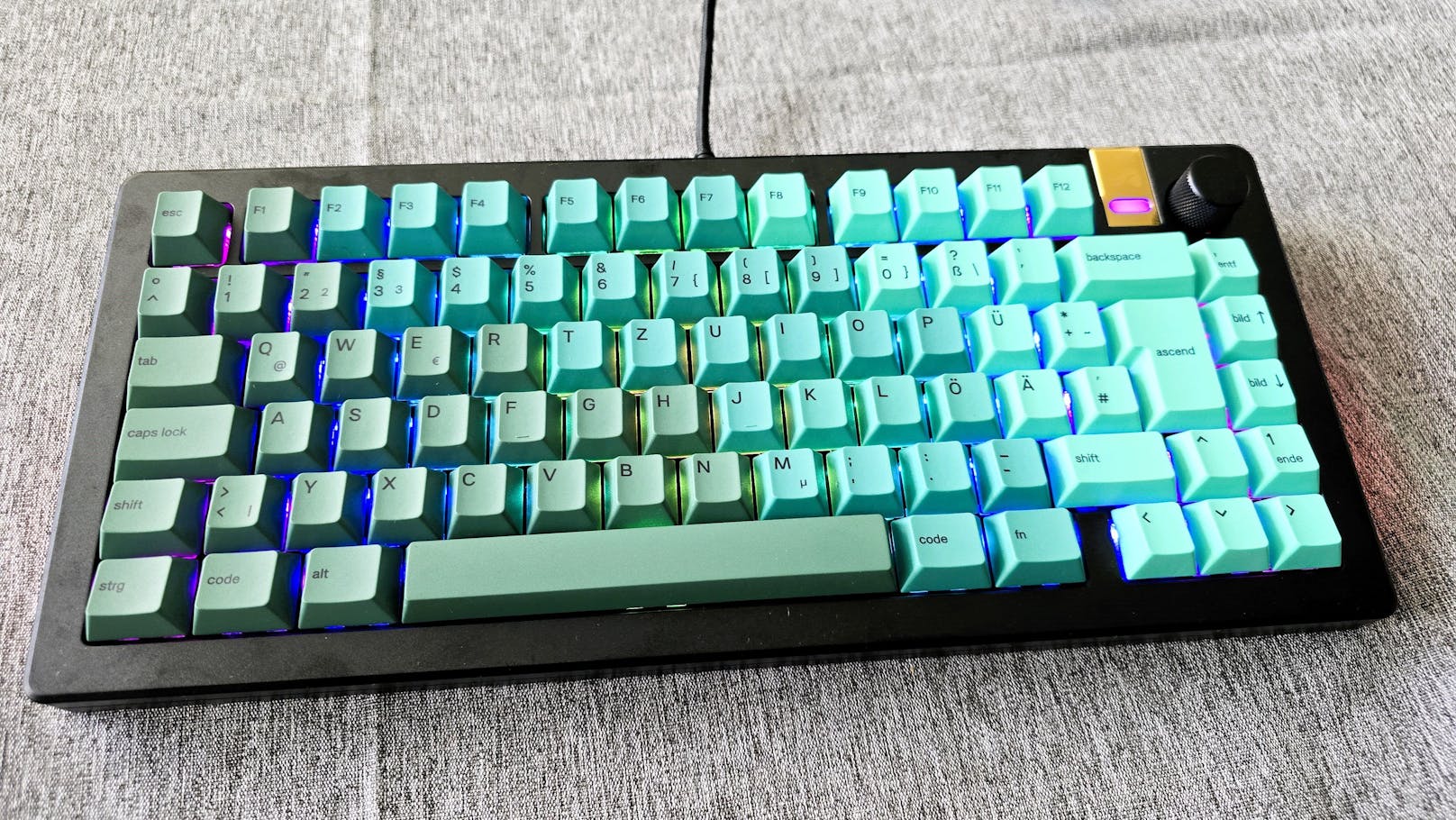 Eine Tastatur, über eine Milliarde (!) Möglichkeiten: Glorious Gaming stellt mit der Tastatur-Reihe Glorious GMMK 3 ein Keyboard-Sortiment zur Verfügung, ...