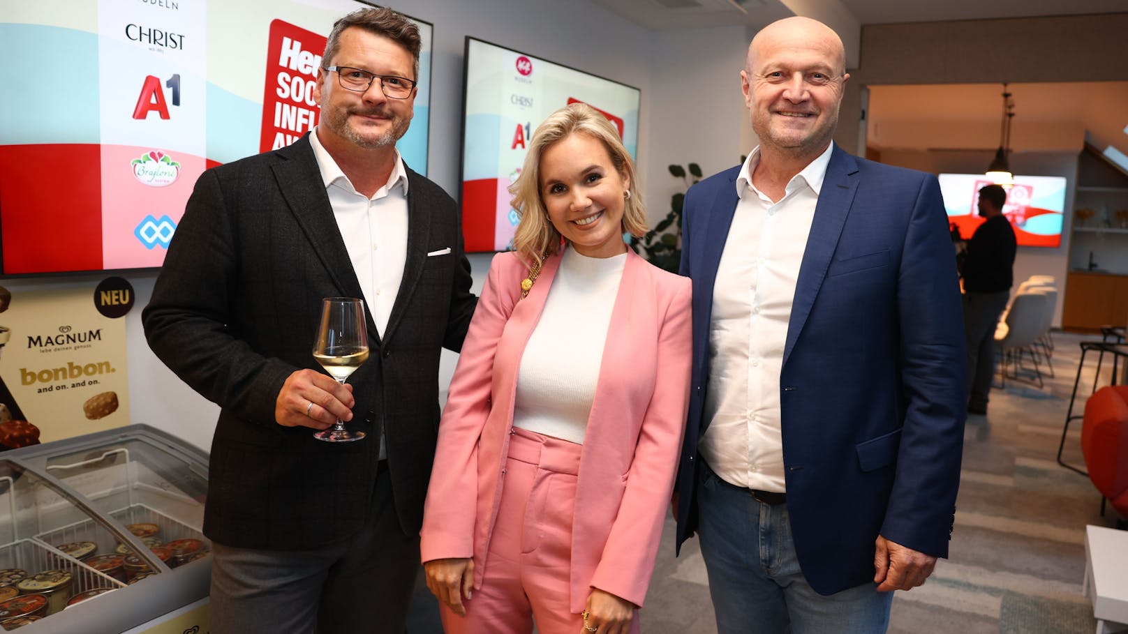 Award-Initiator Goran Drinic, Lisa Sophie Thoma (IAA Austria) und <em>"Heute"</em>-Sales-Chef Gernot Fischer