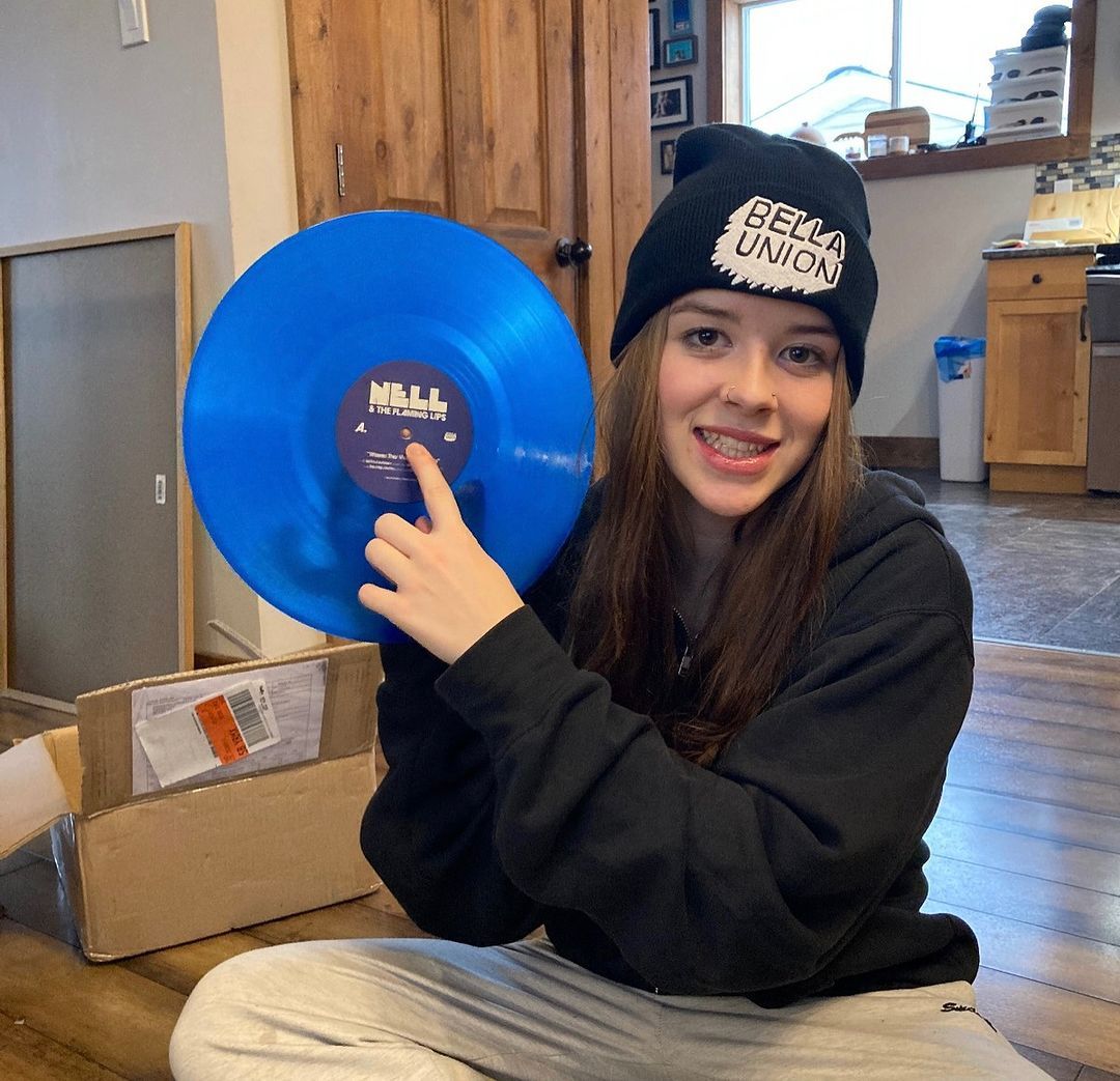 2021 veröffentlichte Nell Smith in Zusammenarbeit mit The Flaming Lips ein Album mit Nick-Cave-Coversongs.