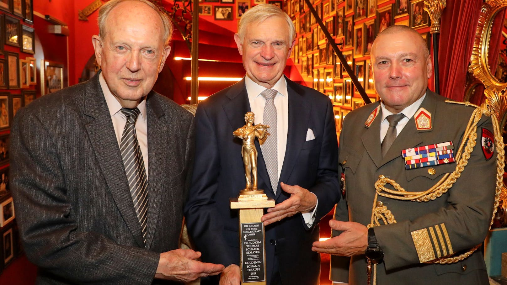 Gleich drei Preisträger des "Goldenen Johann Strauss": Werner Resel, Thomas Schäfer-Elmayer, Bernhard Heher