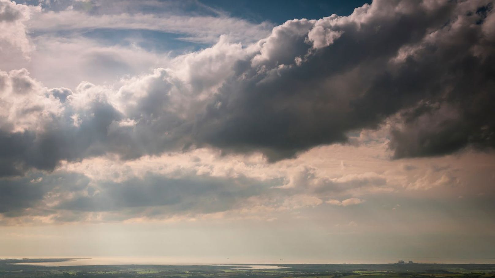 Wetterwende im Anmarsch – jetzt zieht Warmfront auf