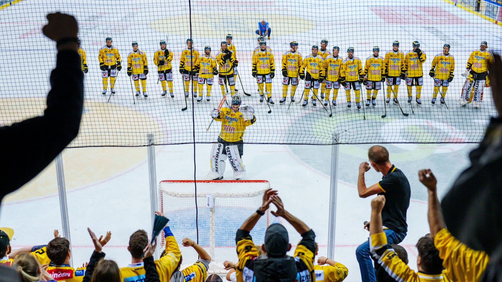 2:1-Erfolg! Erster Heimsieg für Vienna Capitals