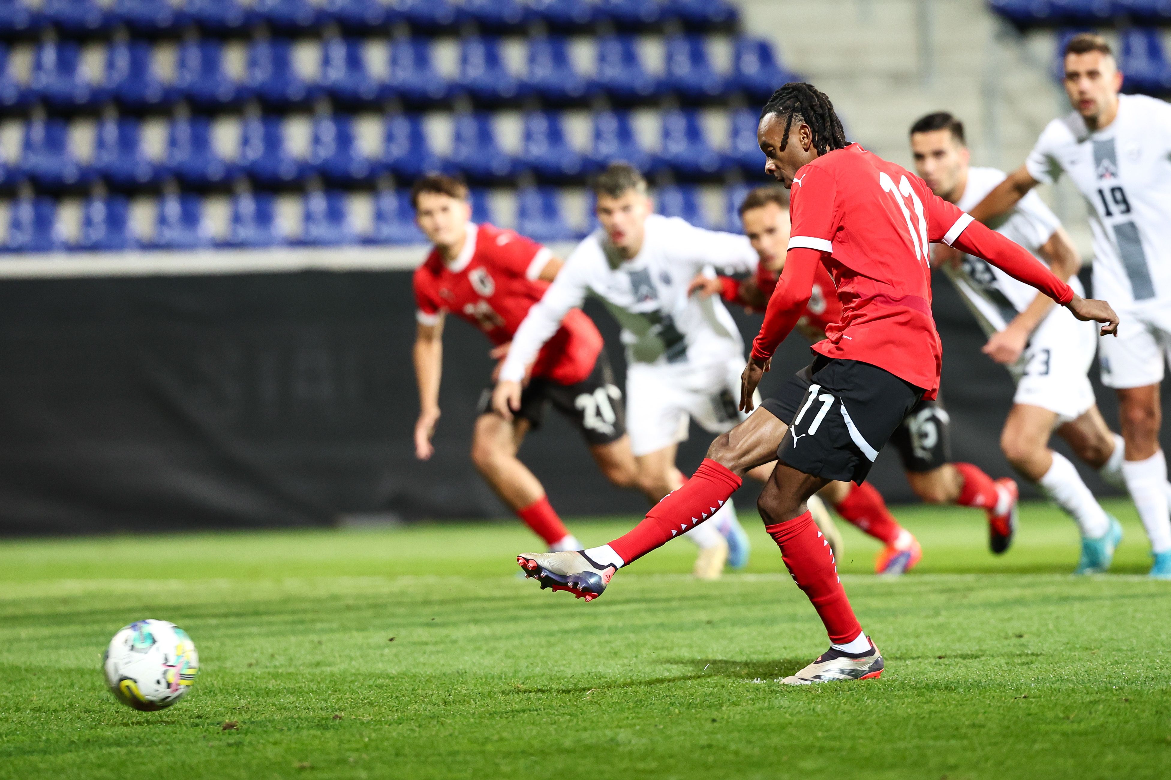 Österreichs Torschütze Thierno Ballo. 