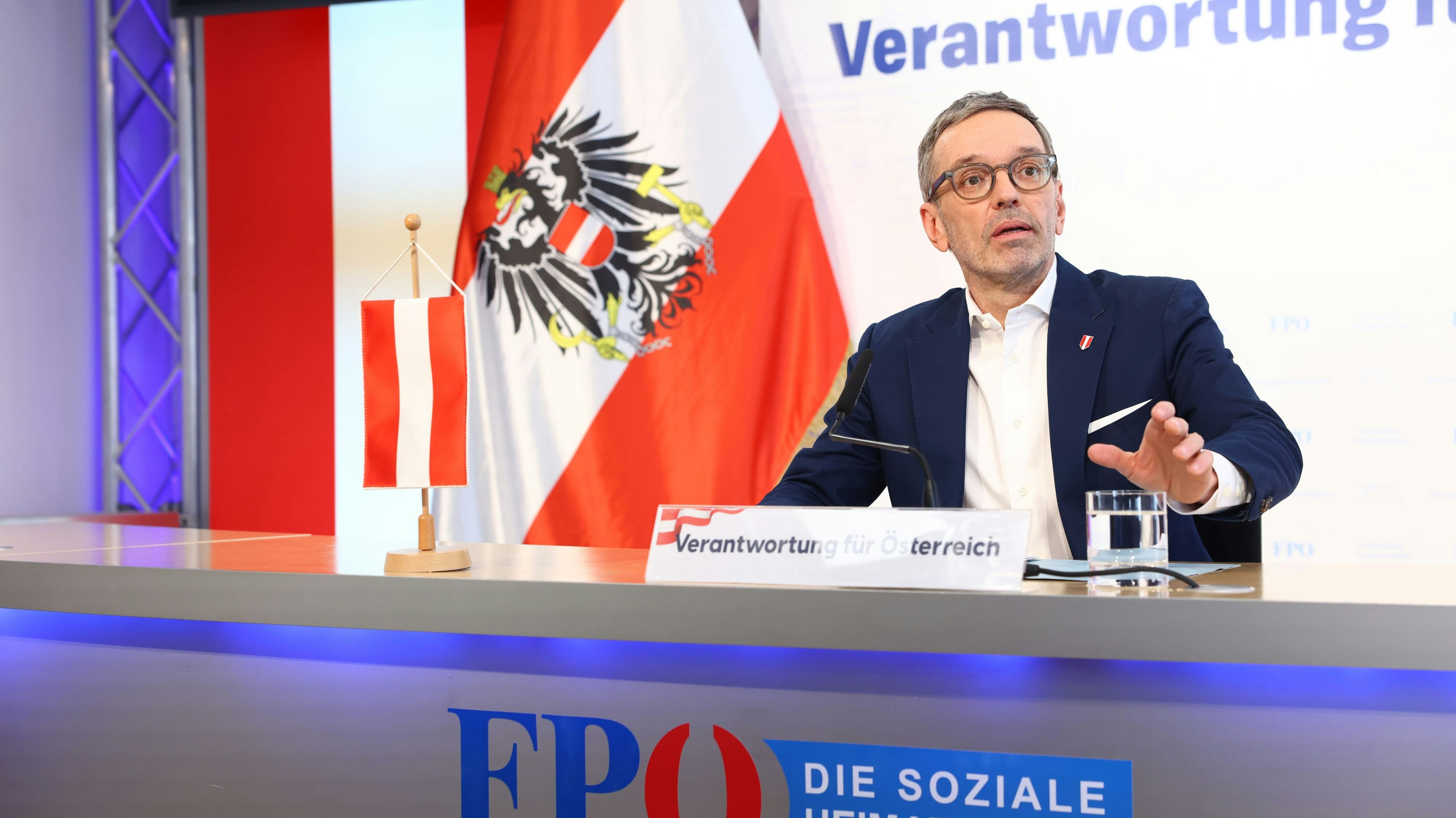 FPÖ-Chef Herbert Kickl bei der Pressekonferenz am Montag.