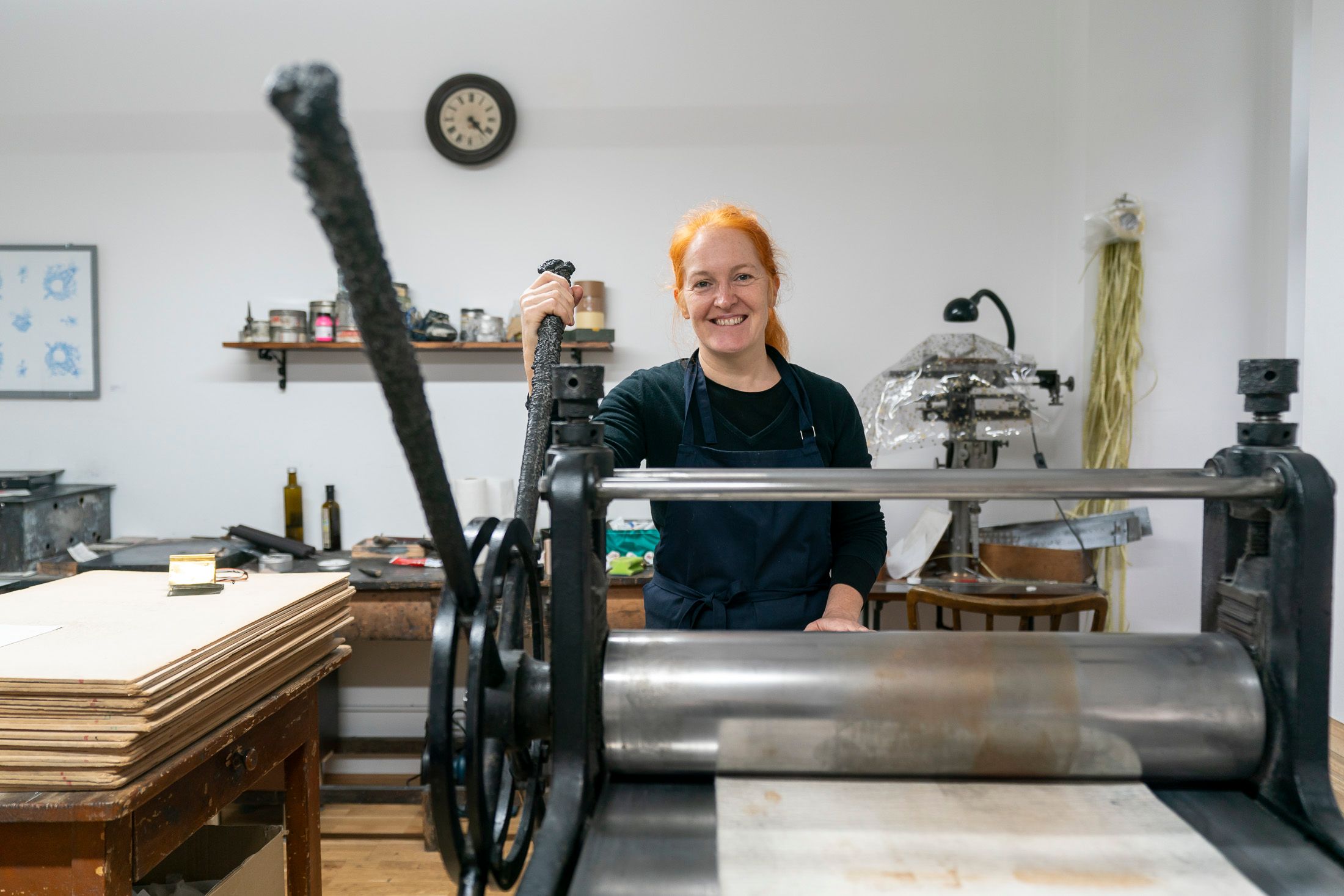 Kirsten Lubach in ihrem Kupferstich- und Druckatelier im 3. Wiener Bezirk.