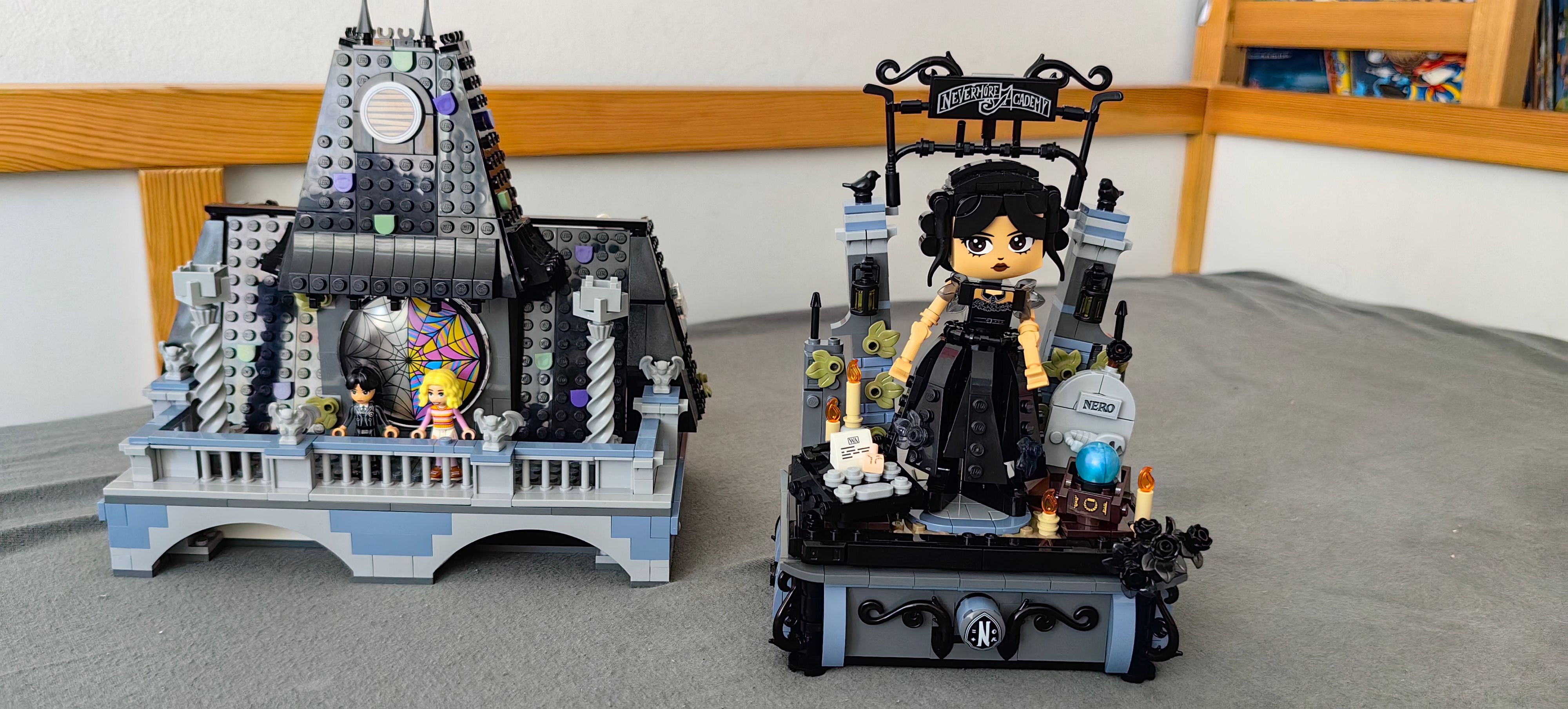 Diese Produktreihe soll Fans dazu einladen, in die Rolle der cleveren Heldin Wednesday Addams zu schlüpfen. 