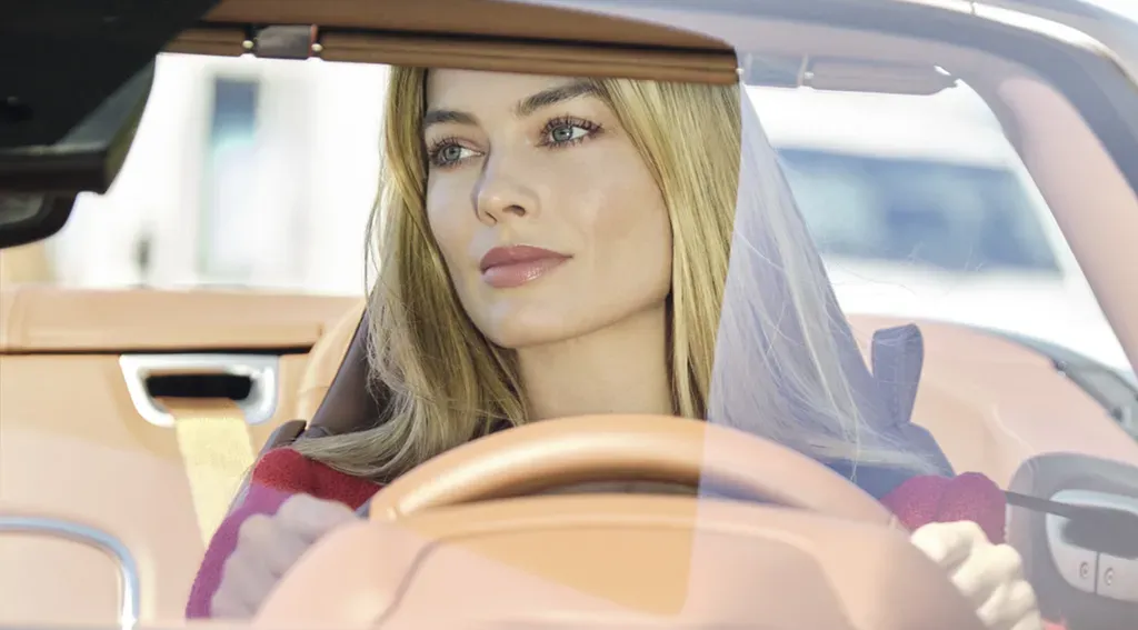 Margot Robbie ist das nächste Chanel-Testimonial, das den ikonischen Duft No 5 bewerben darf.