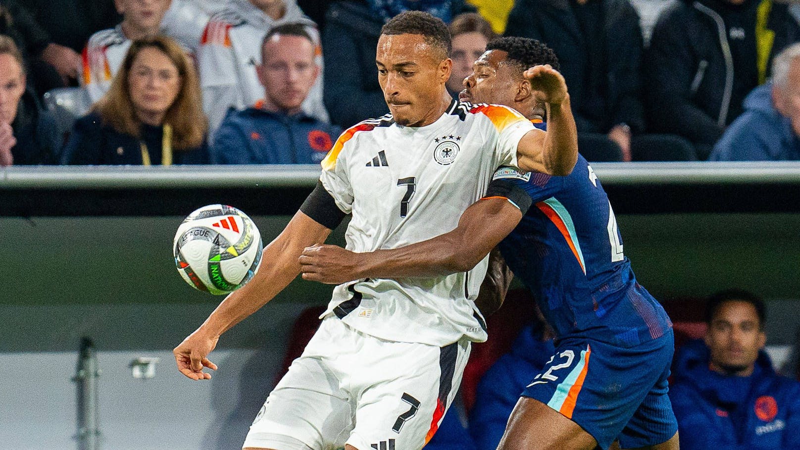 Debütant schießt die Deutschen zu 1:0-Sieg über Holland