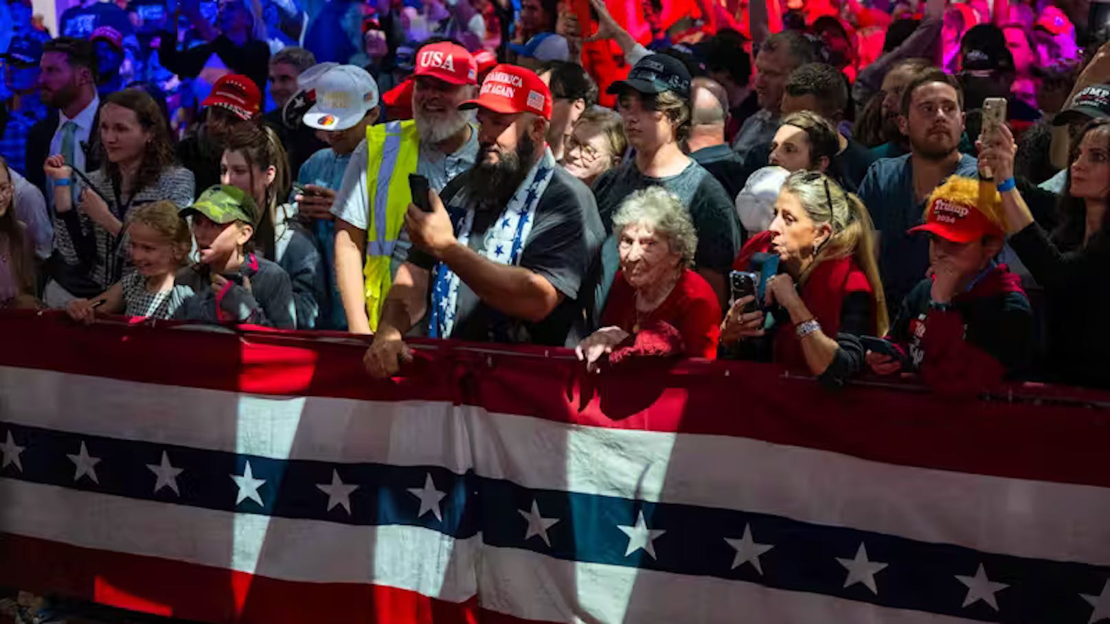 Medizinische Notfälle – Trump tanzt und scherzt darüber