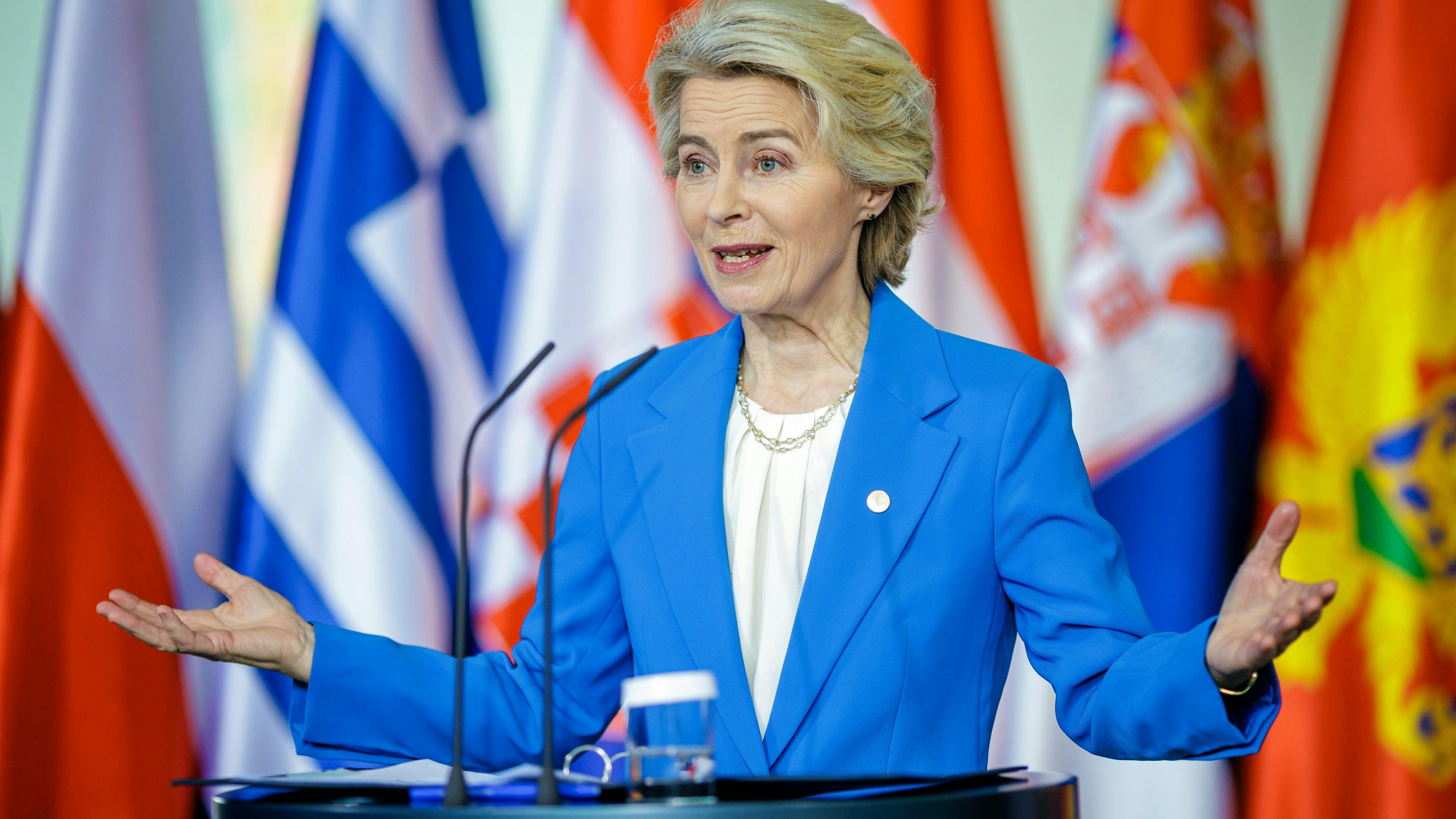 EU-Kommissionschefin Ursula von der Leyen soll nun ein Vorbild für Österreich sein