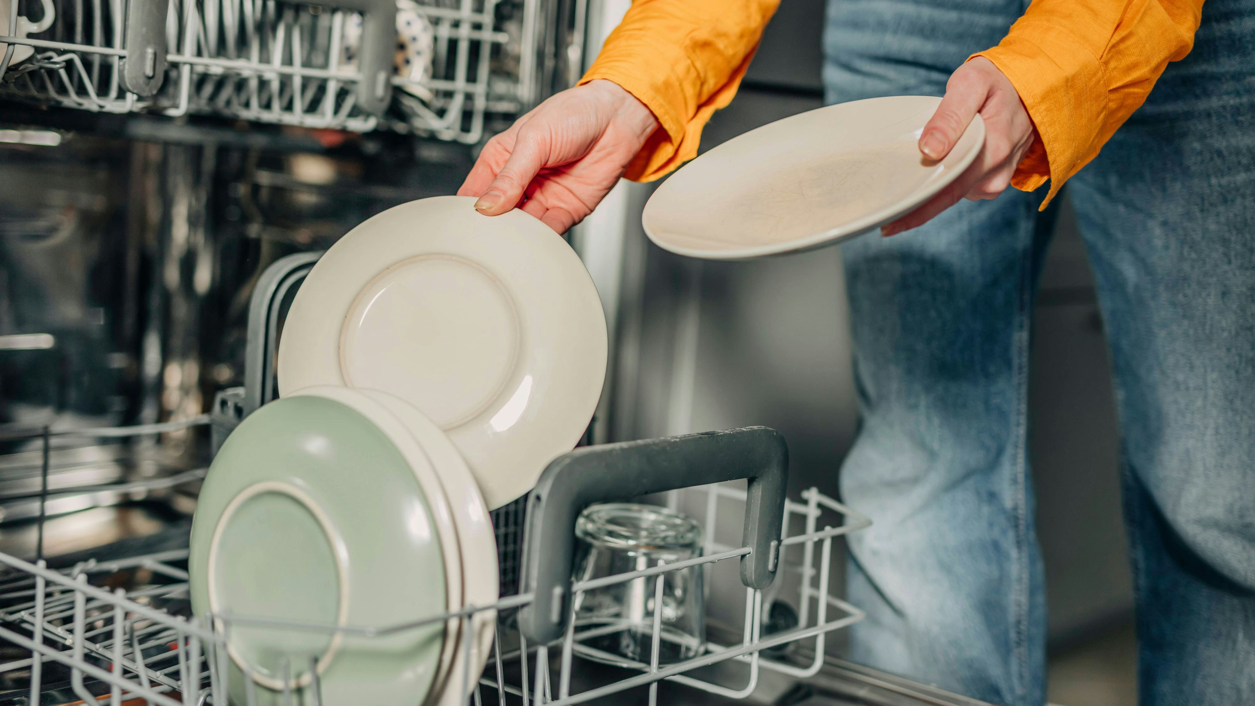 Heute.at - Hersteller führt Bezahl-Abo bei Geschirrspüler ein