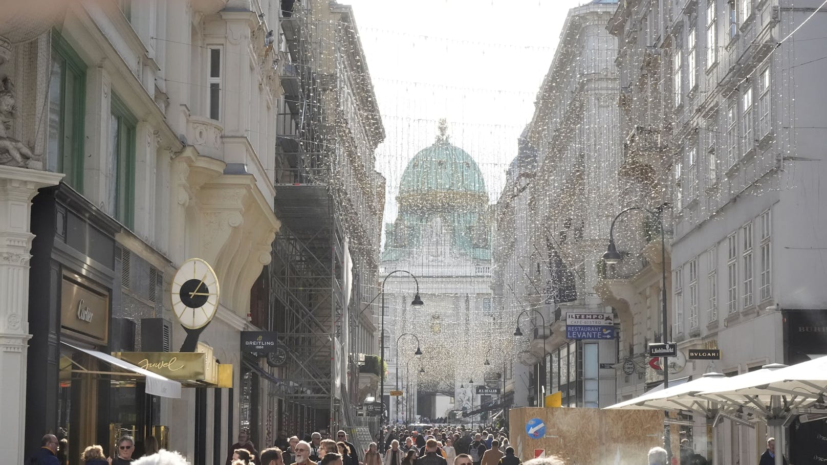 Es ist wieder so weit! In der Wiener Innenstadt wird es schon langsam weihnachtlich.