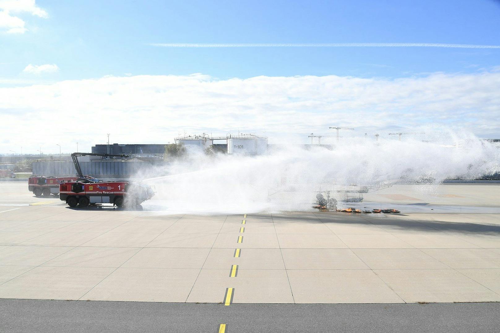 Große Einsatzübung am Flughafen Wien-Schwechat: 250 Personen vor Ort