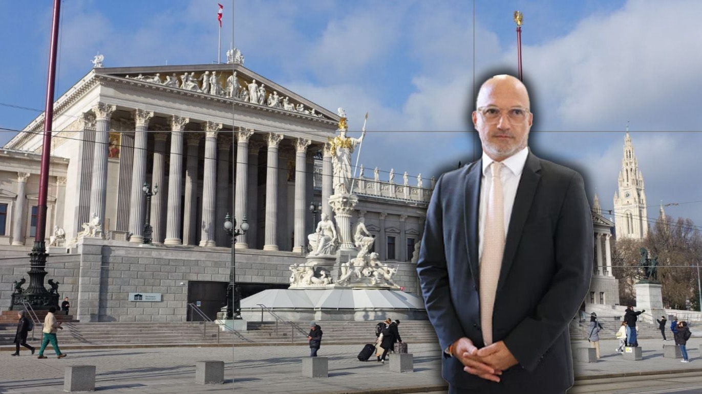 Heute.at - Rabiater Raser rammt Radler um und lacht darüber