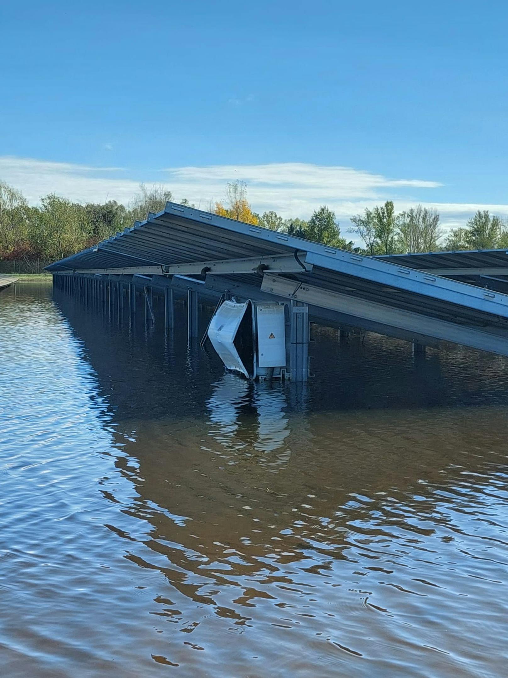 Noch ist das Wasser mehr als einen Meter hoch