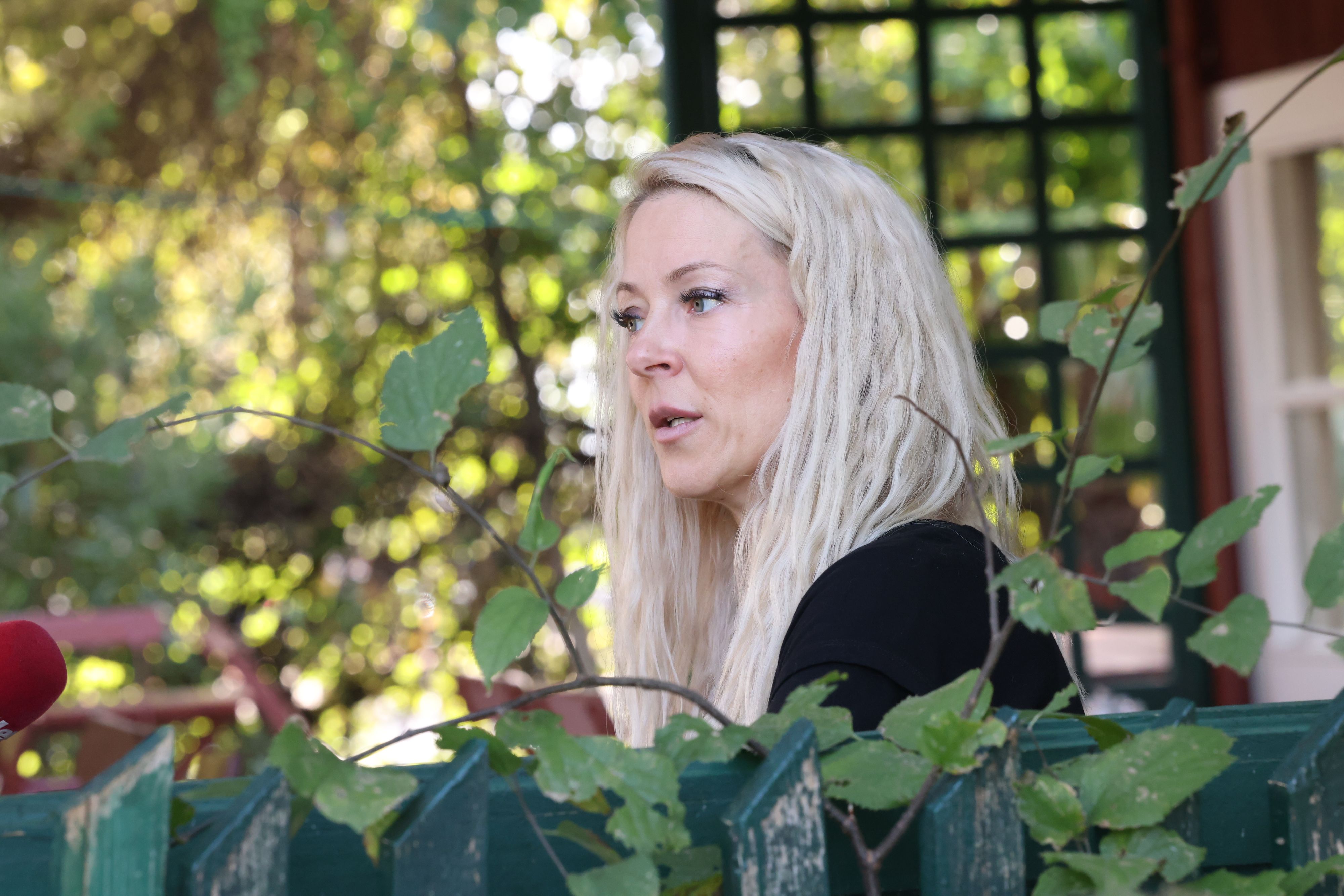 Simone Lugner spürt ihren verstorbenen Mann immer