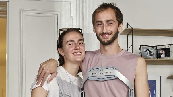 Gloria und Ferdinand Habsburg halten zusammen - vor allem jetzt, wo sich der Rennfahrer bei einer Testfahrt eine schwere Verletzung zuzog. 